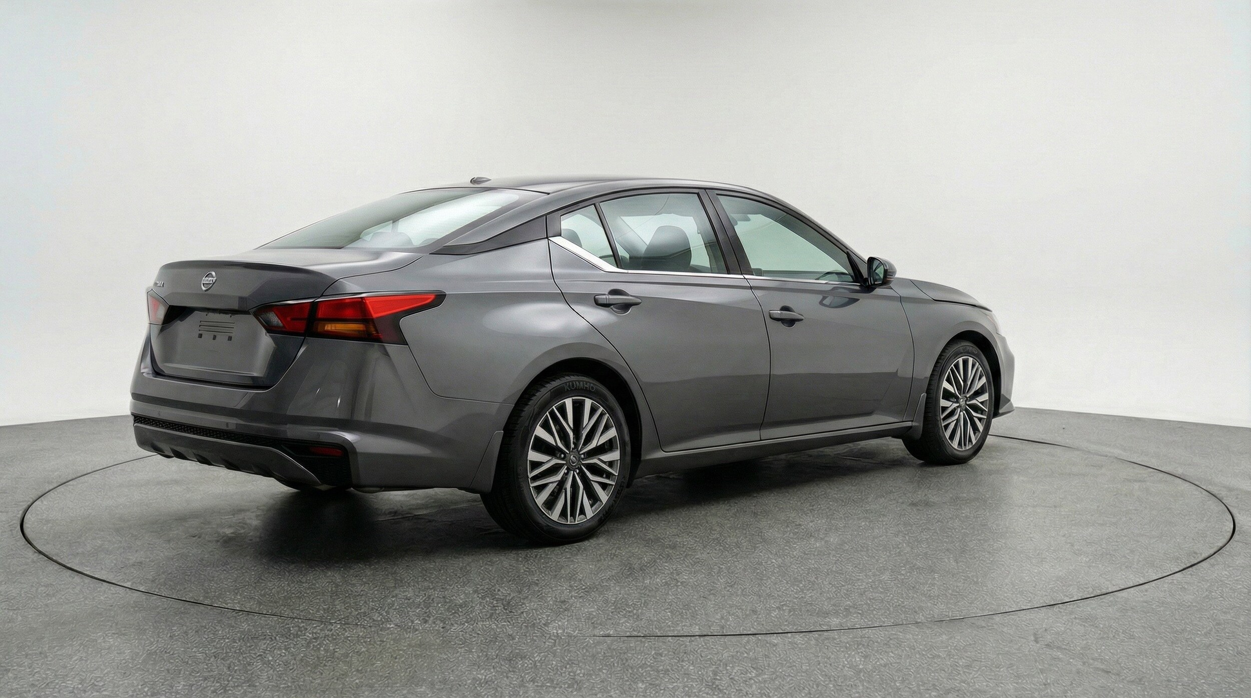 Thumbnail: 2025 Nissan Altima - 9
