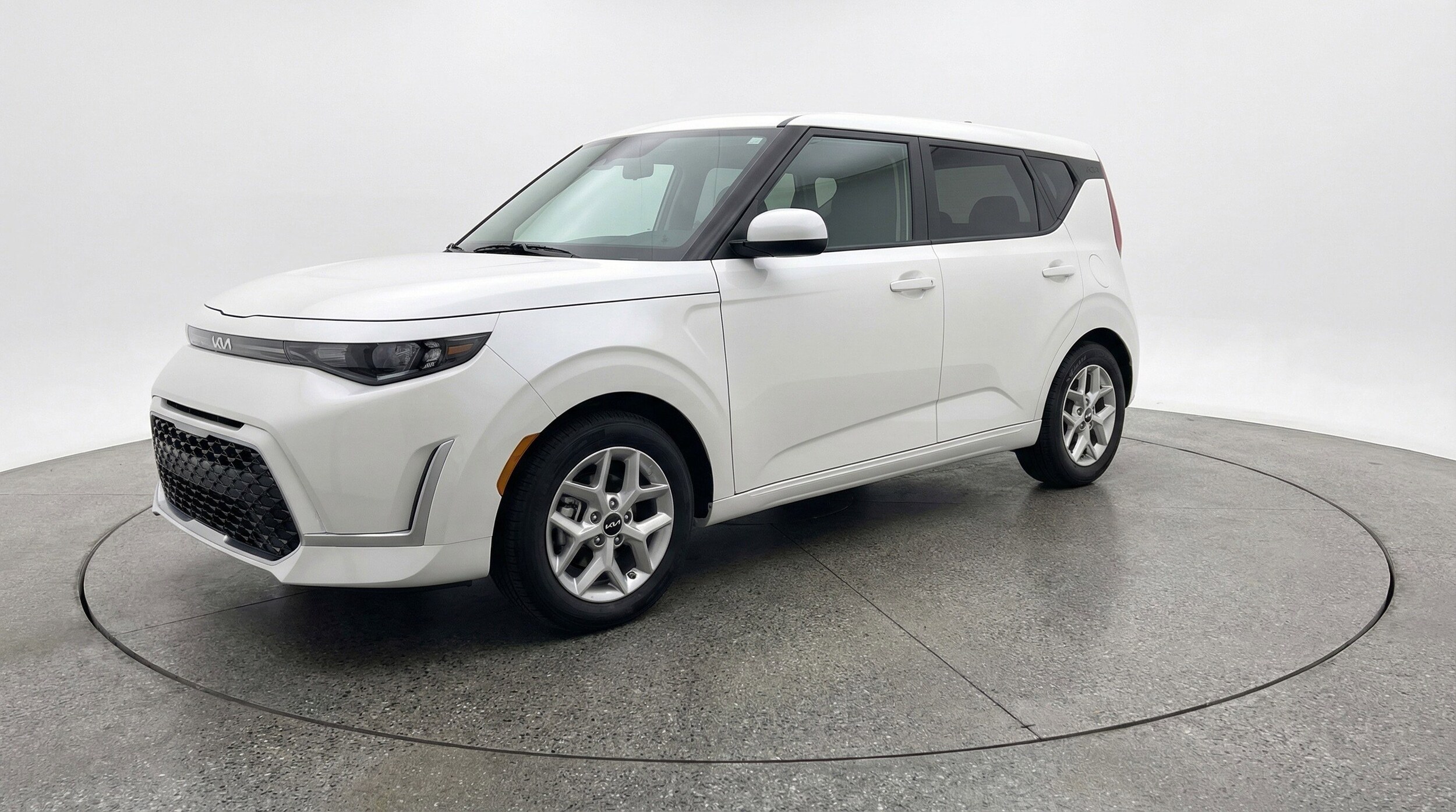 Thumbnail: 2025 Kia Soul - 3