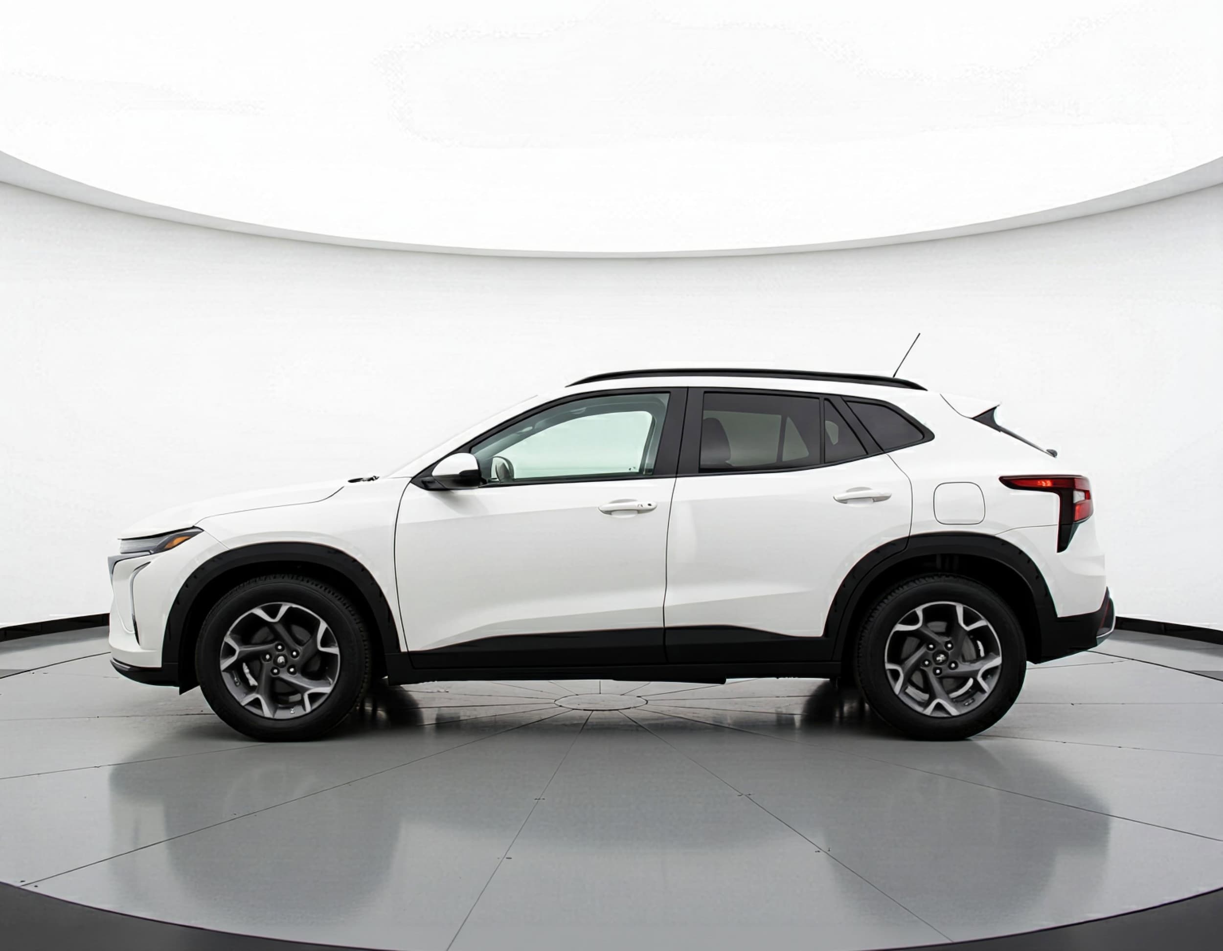 Thumbnail: 2025 Chevrolet Trax - 5