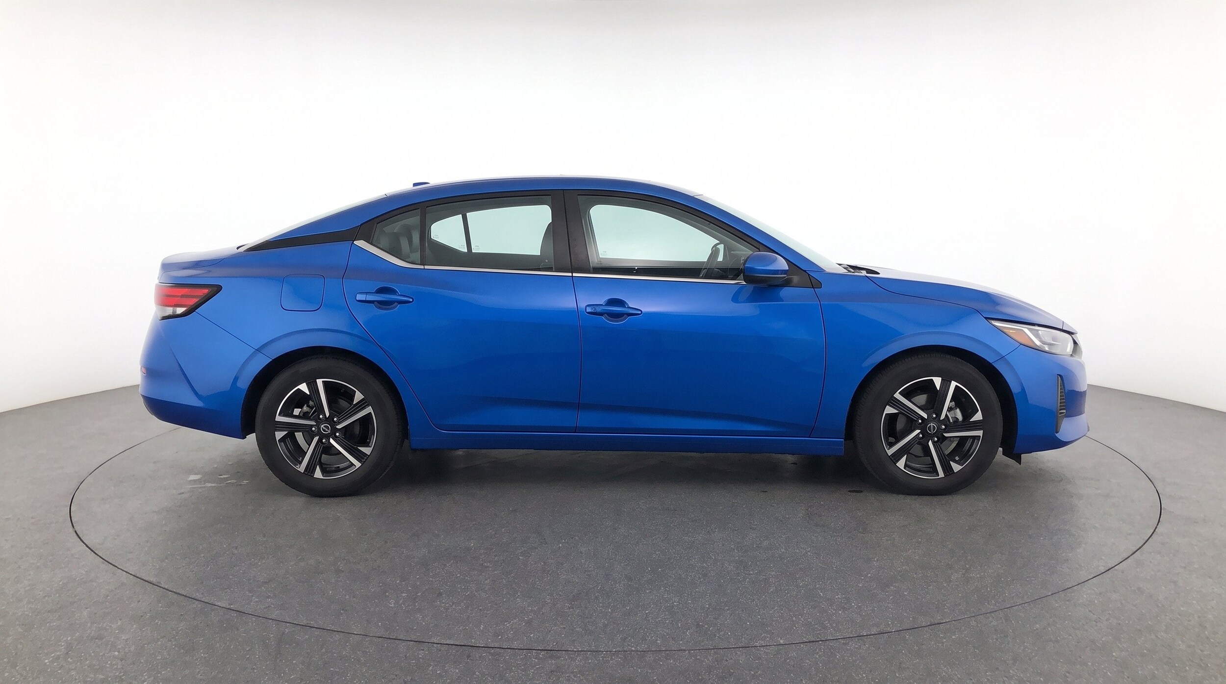Thumbnail: 2025 Nissan Sentra - 10