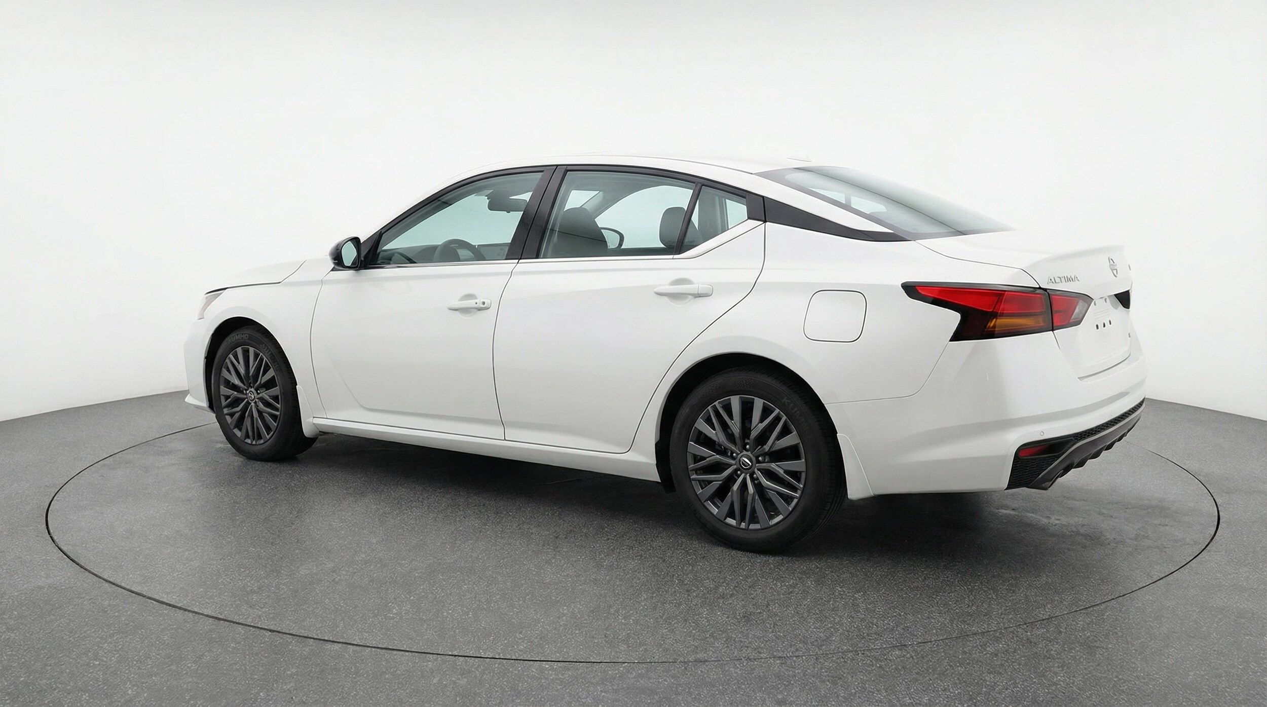 Thumbnail: 2025 Nissan Altima - 5