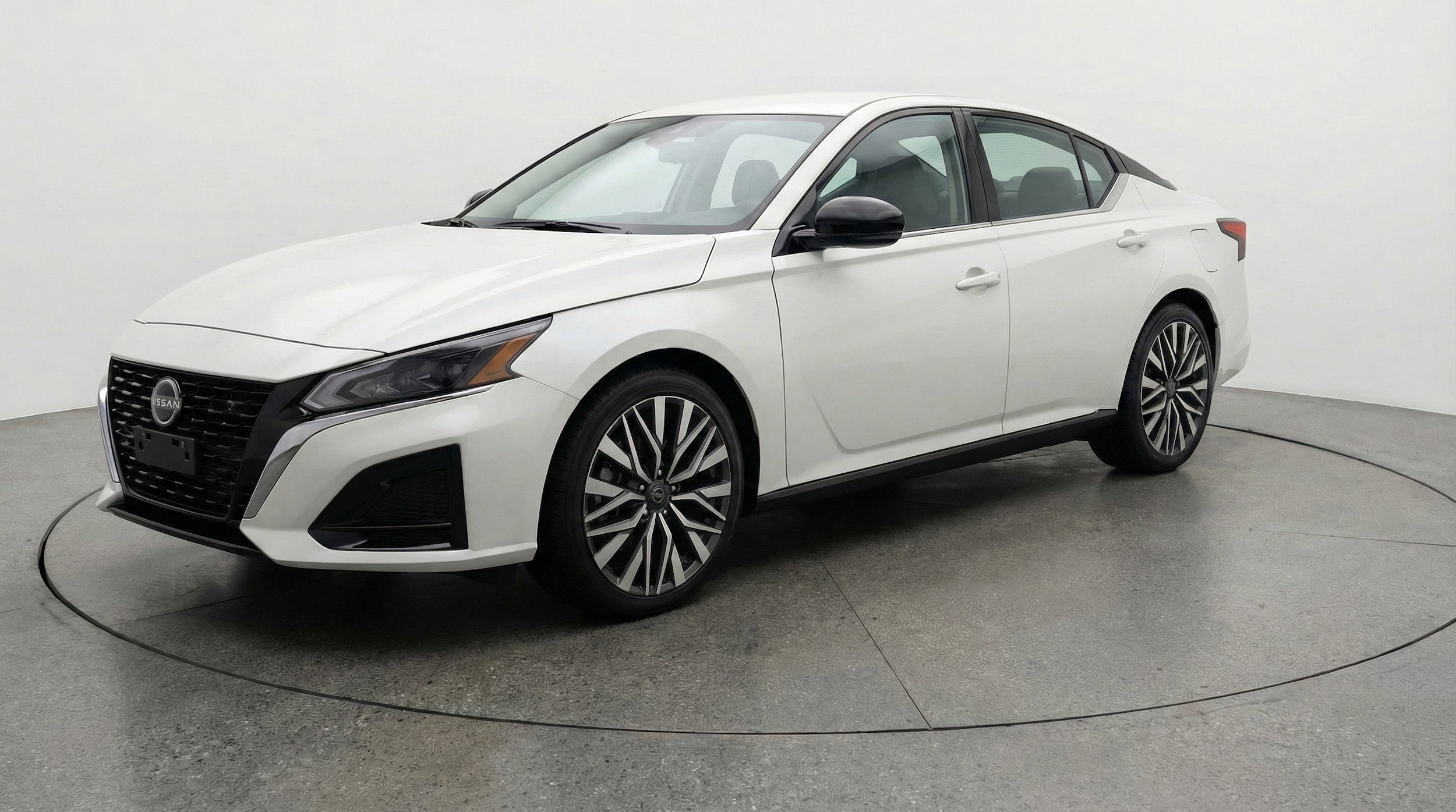 Thumbnail: 2025 Nissan Altima - 3