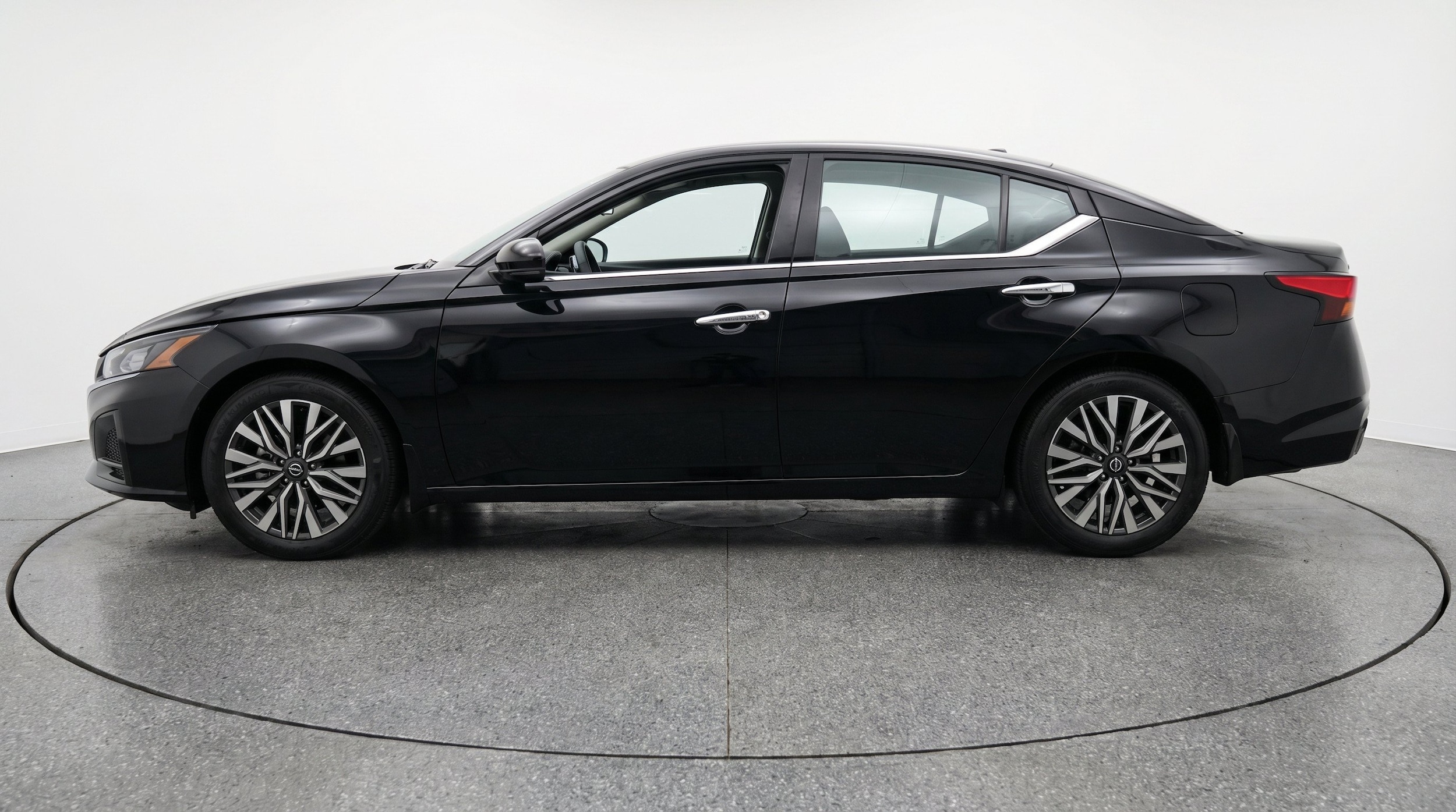 Thumbnail: 2026 Nissan Altima - 5