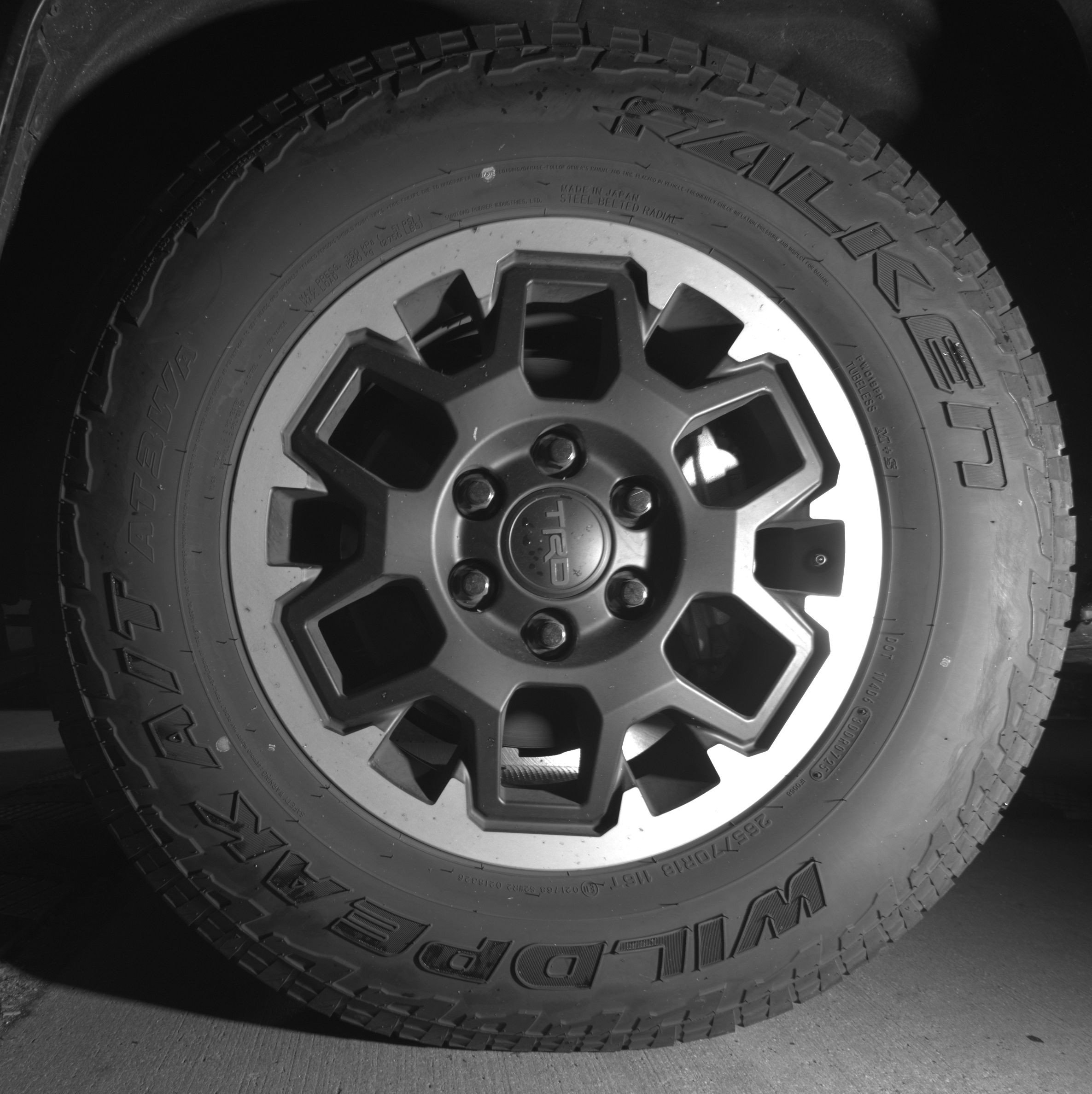 Thumbnail: 2025 Toyota 4Runner - 12