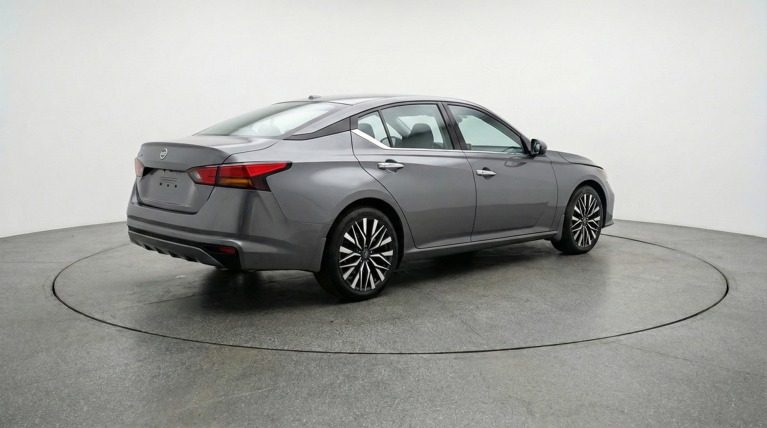 Thumbnail: 2025 Nissan Altima - 9