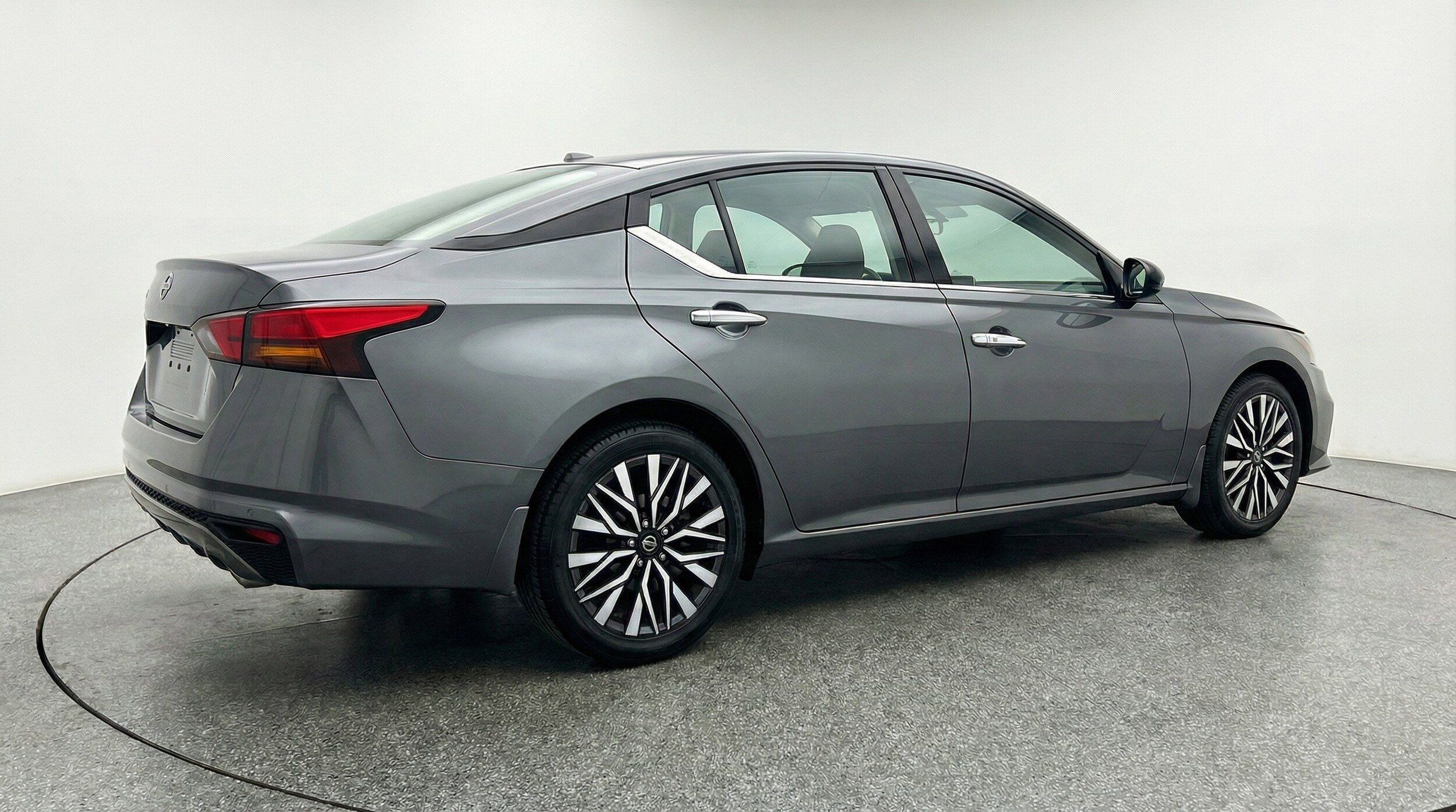 Thumbnail: 2025 Nissan Altima - 9