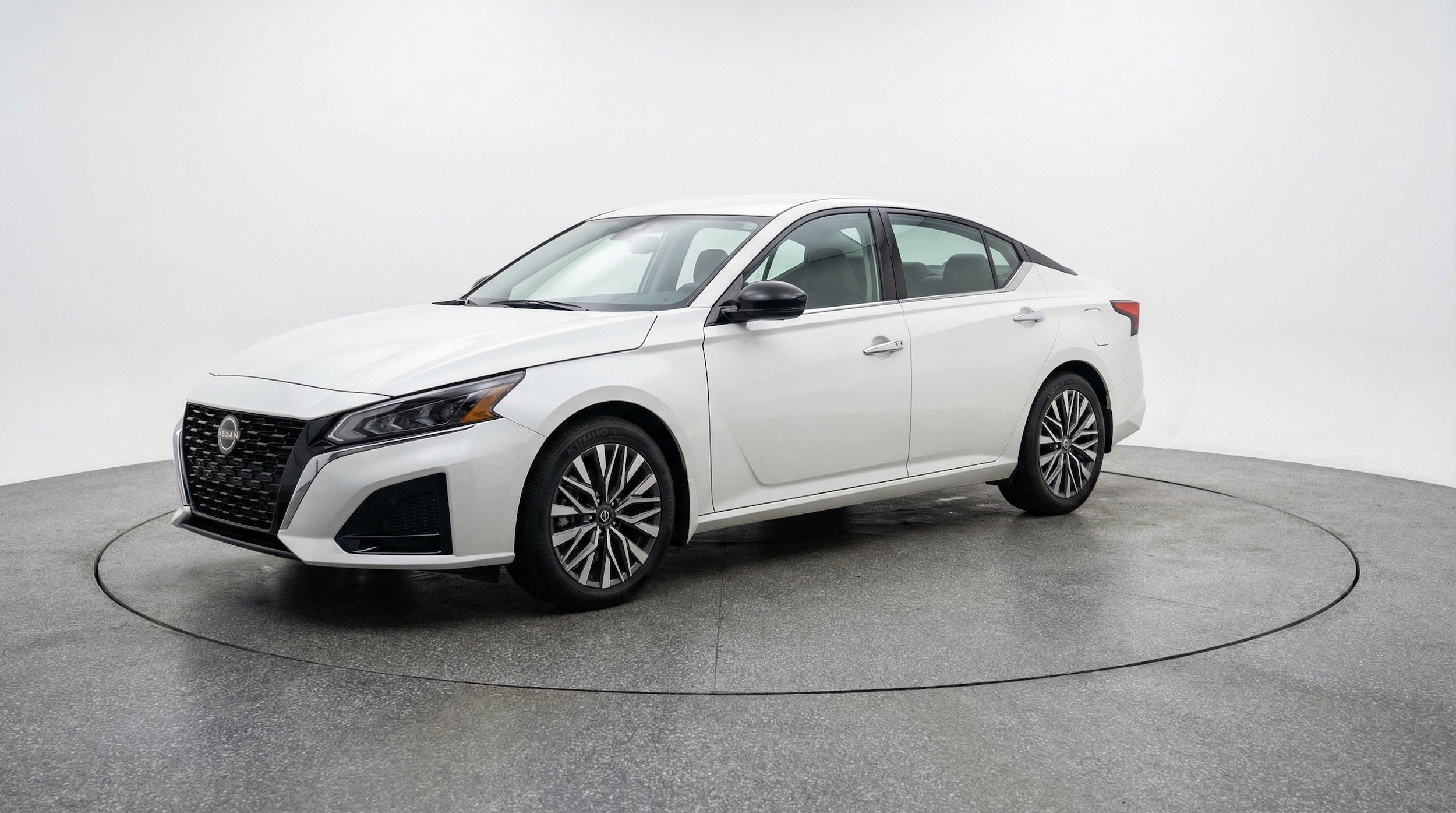 Thumbnail: 2025 Nissan Altima - 3