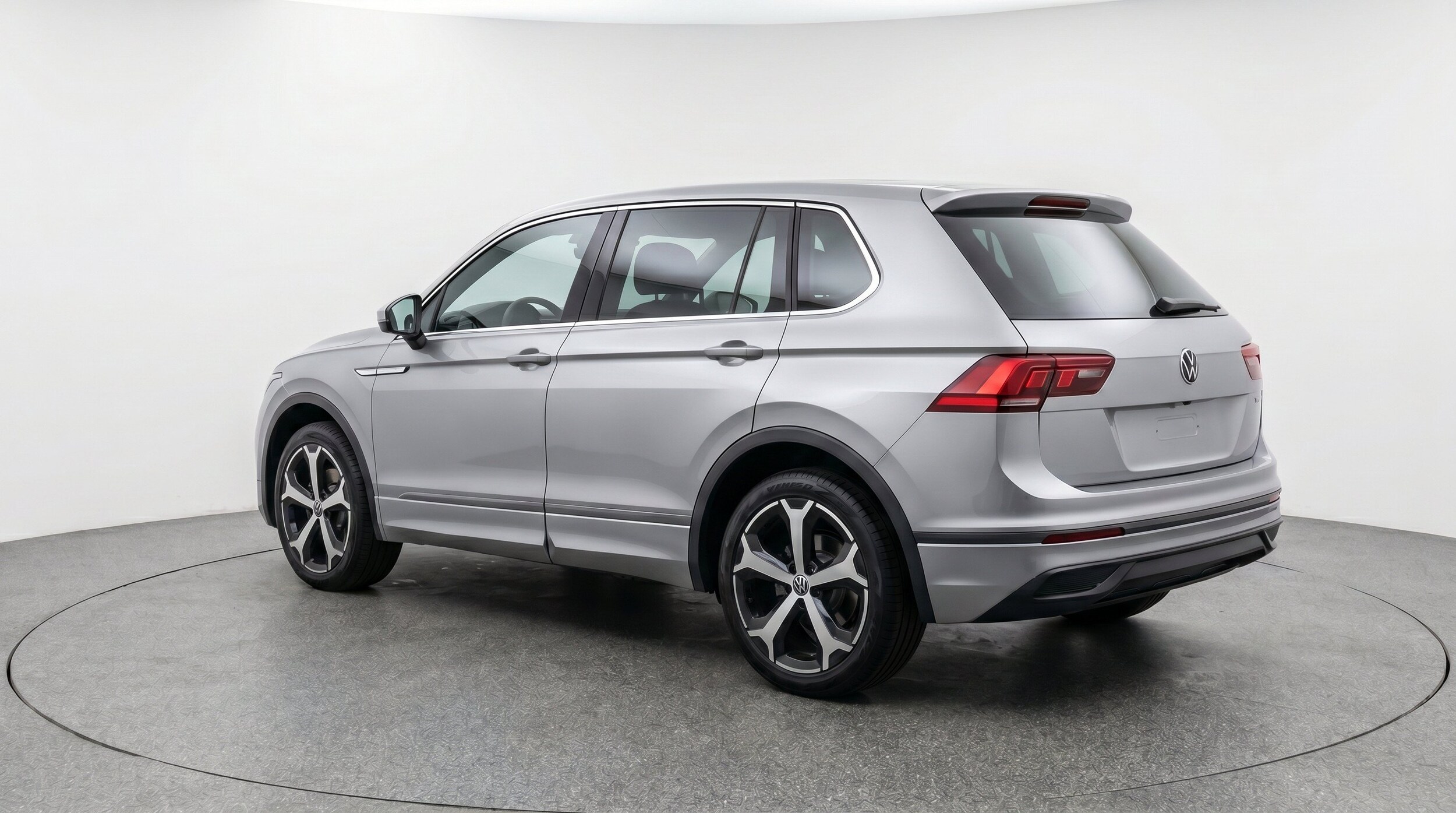 Thumbnail: 2026 Volkswagen Tiguan - 6