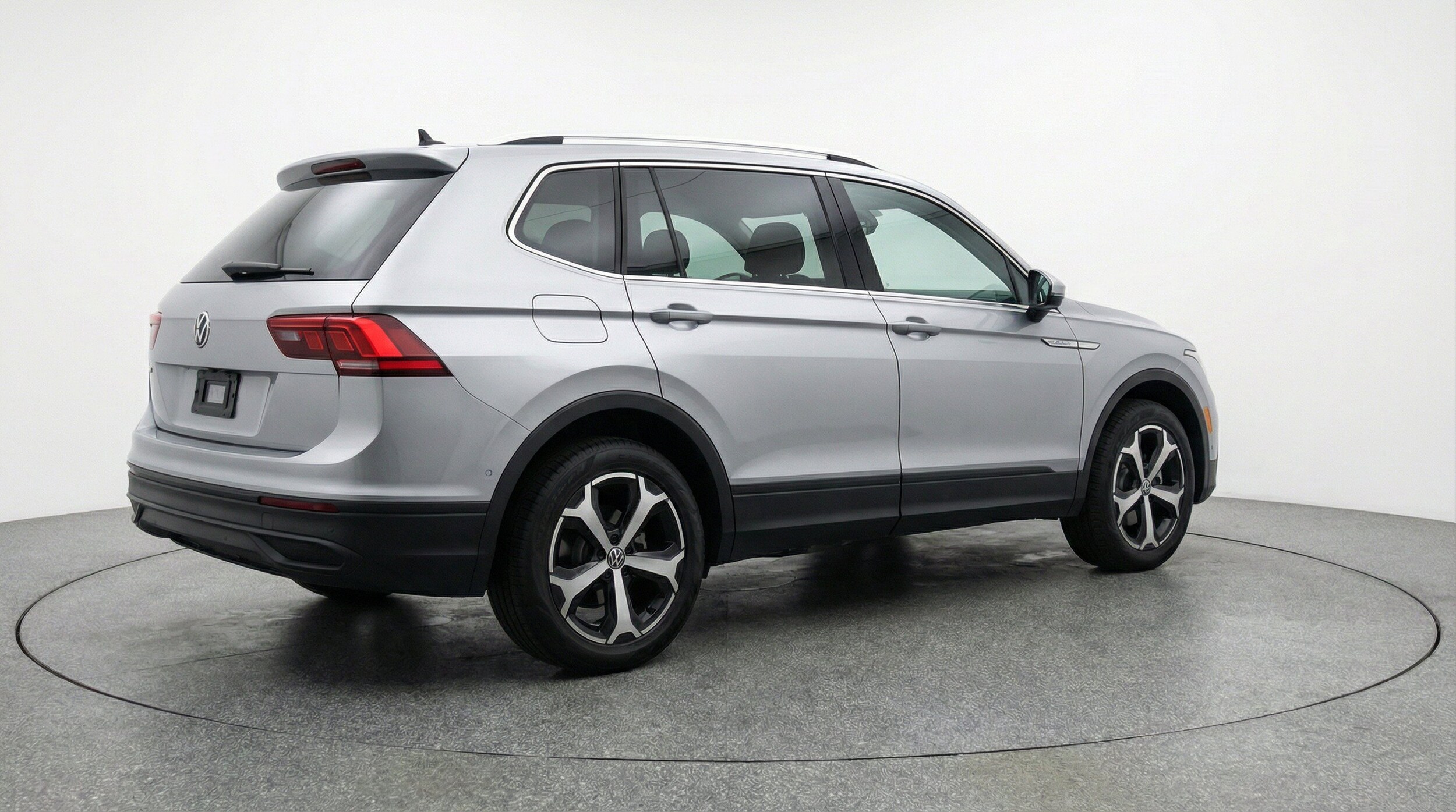 Thumbnail: 2026 Volkswagen Tiguan - 9