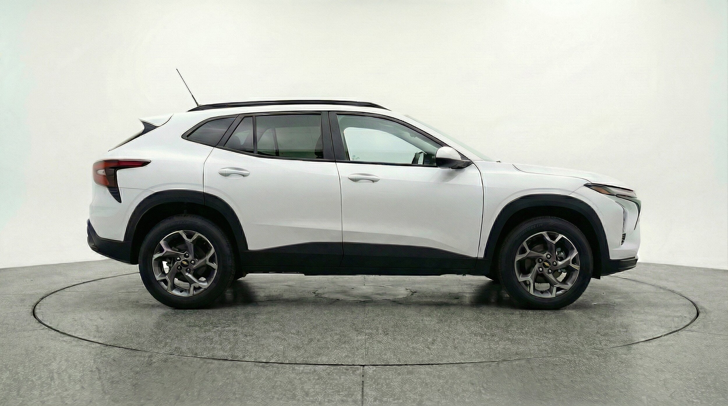 Thumbnail: 2025 Chevrolet Trax - 11