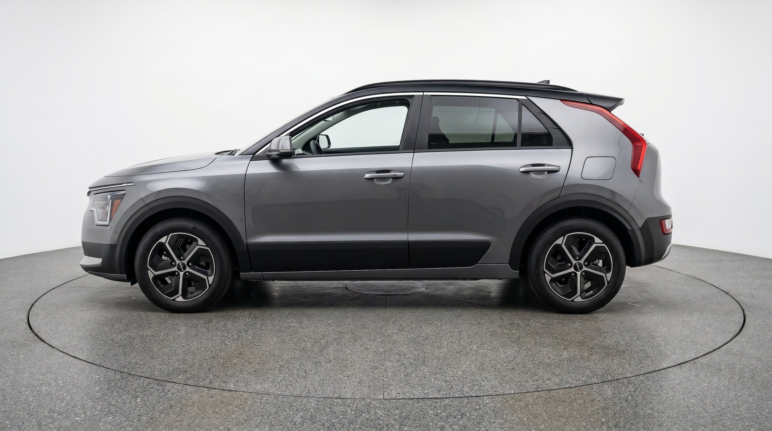 Thumbnail: 2026 Kia Niro - 5