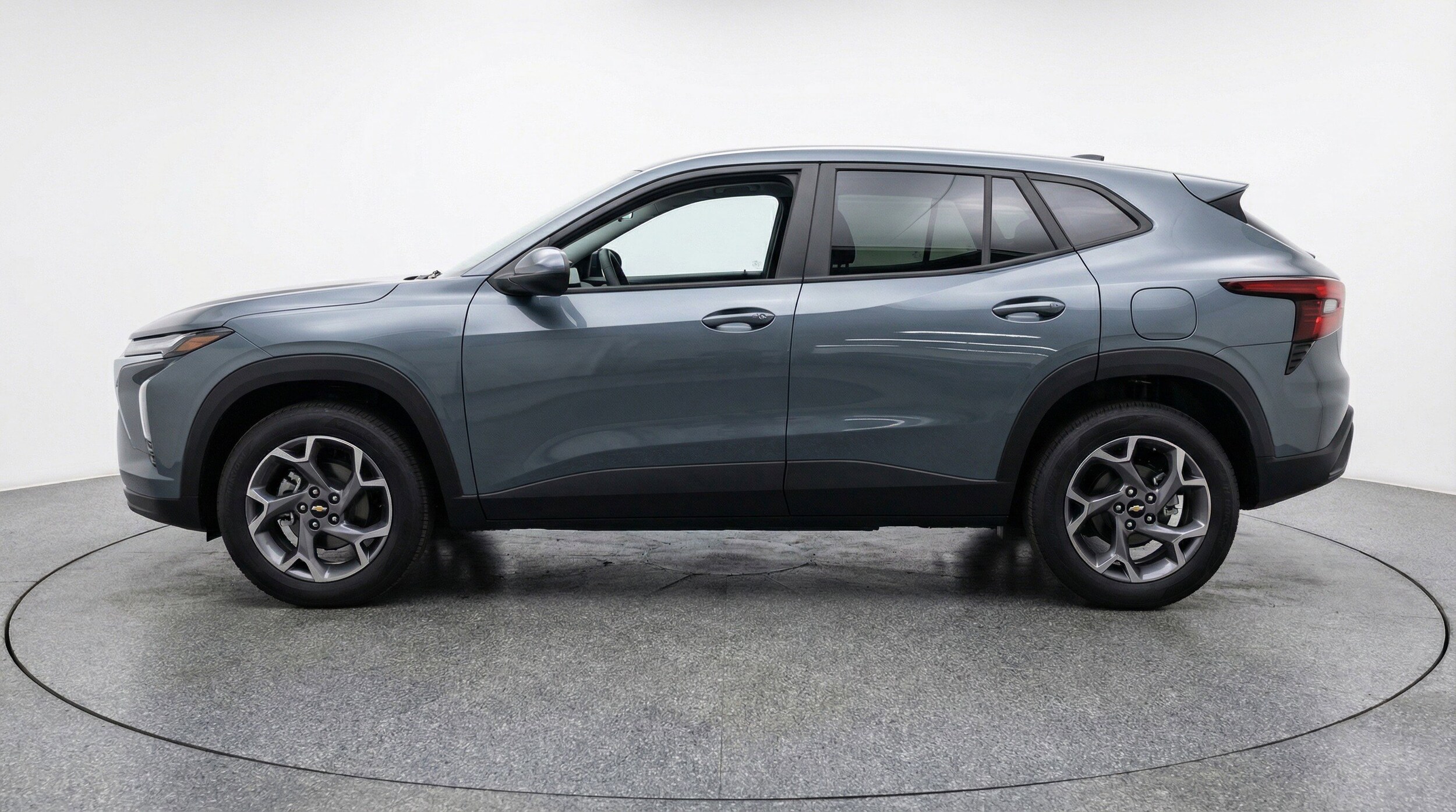 Thumbnail: 2025 Chevrolet Trax - 5