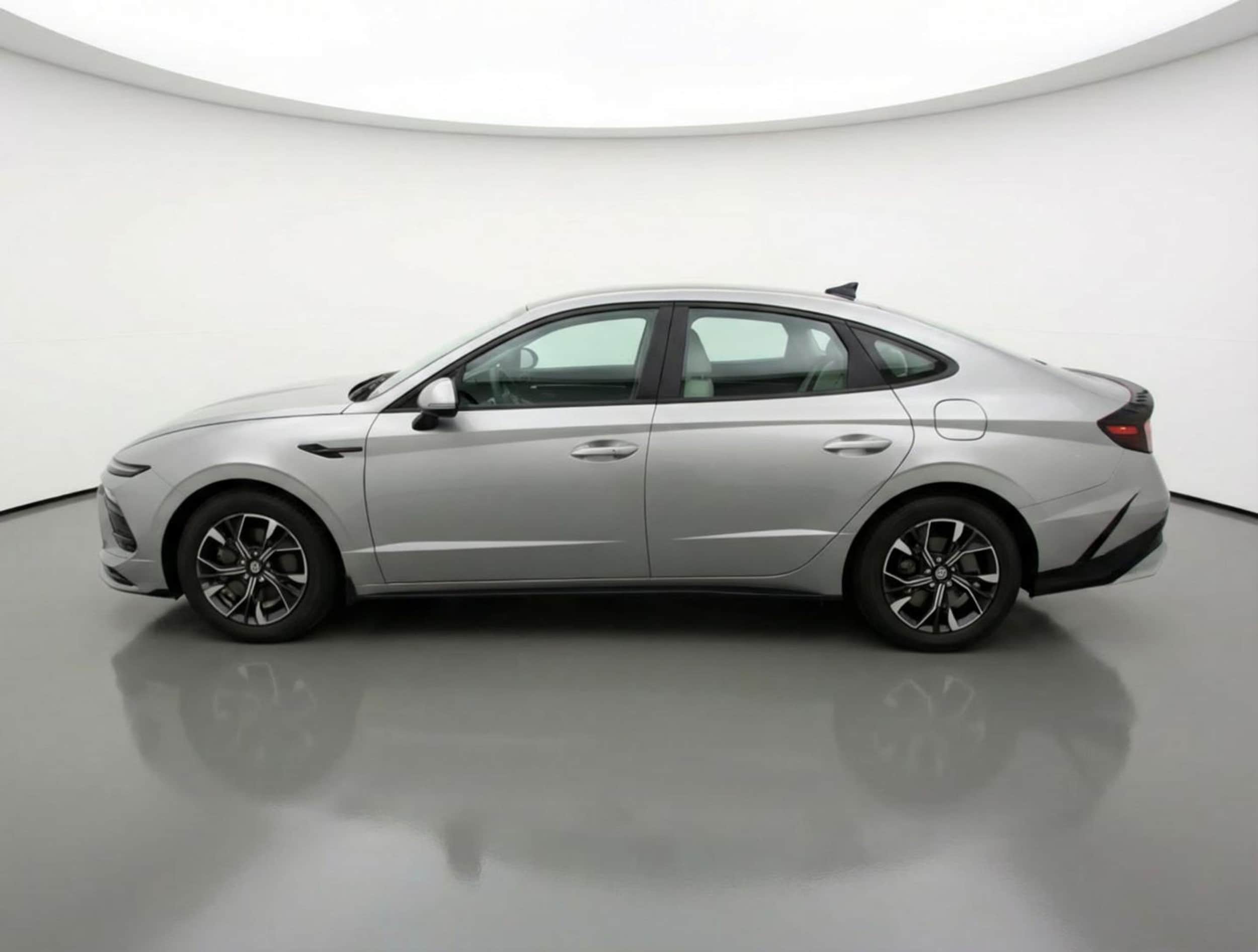 Thumbnail: 2025 Hyundai Sonata - 4