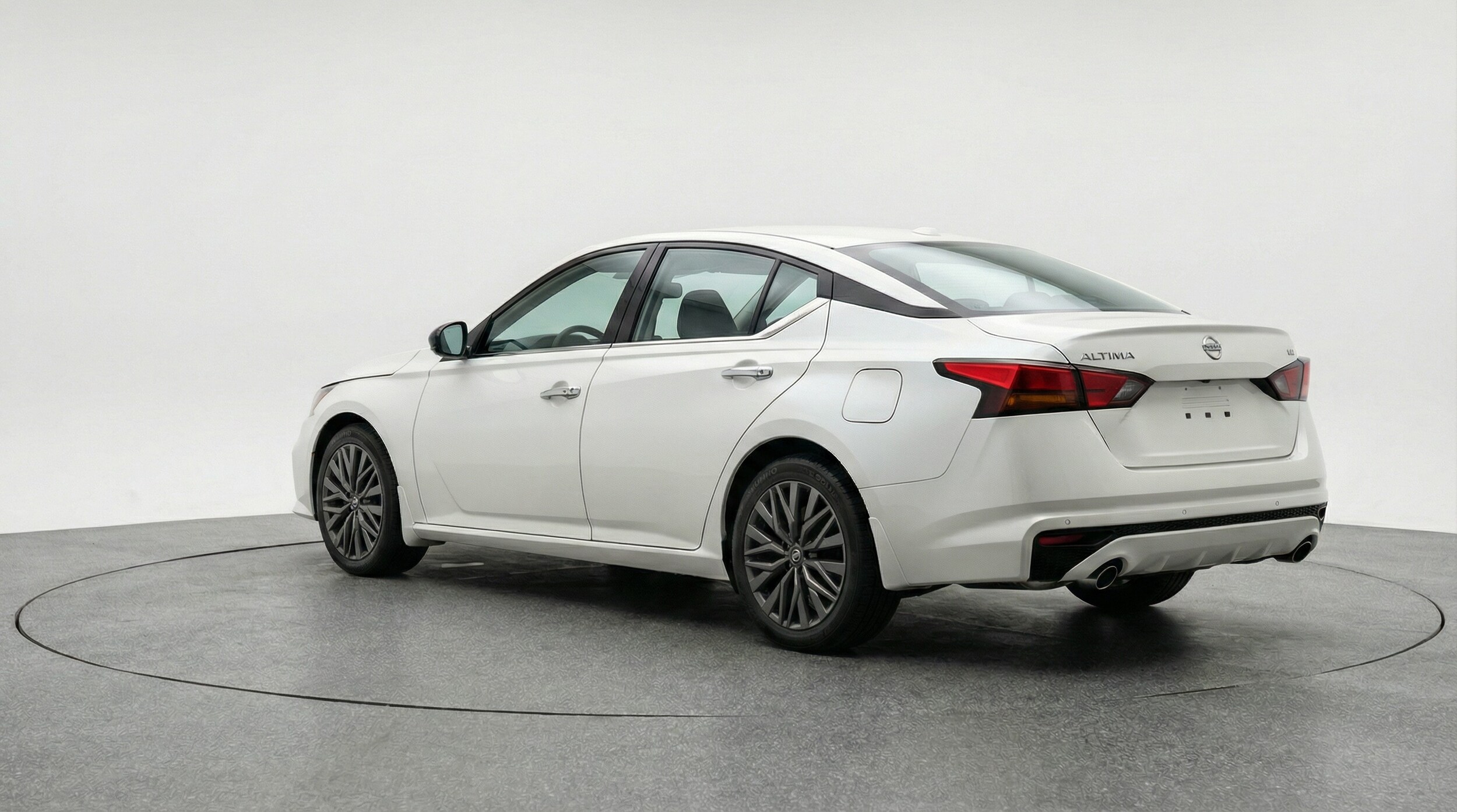 Thumbnail: 2025 Nissan Altima - 5