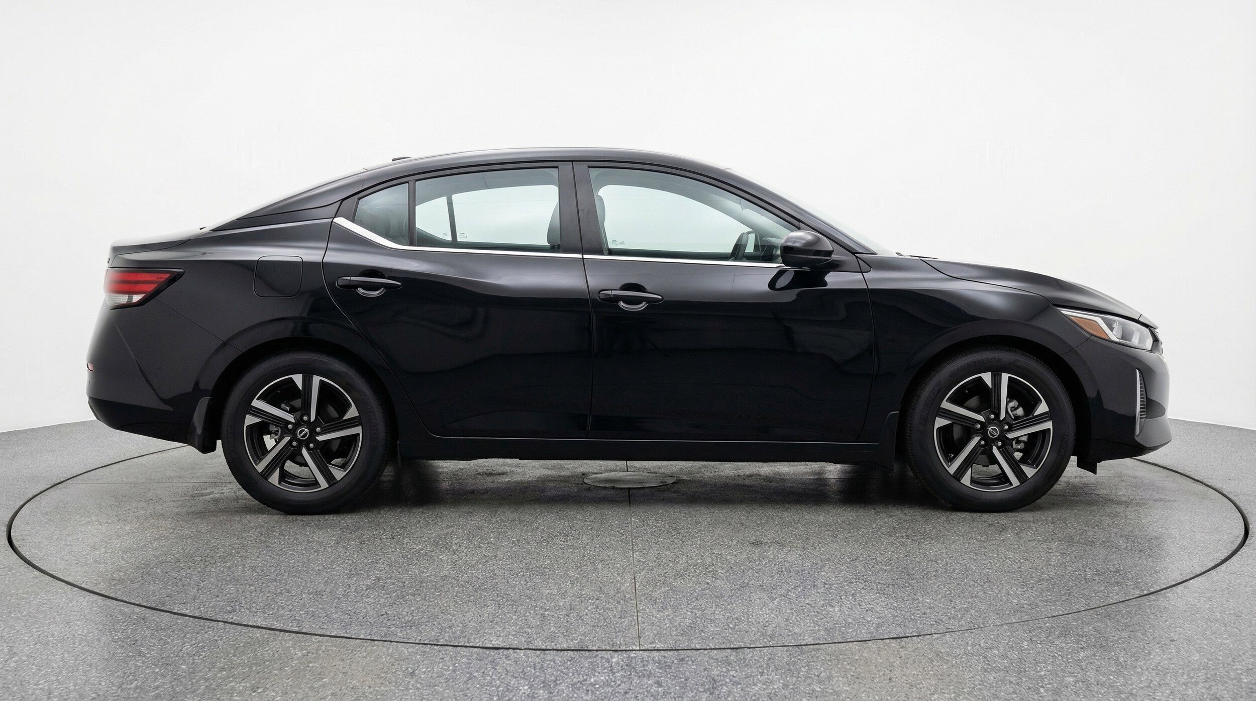 Thumbnail: 2025 Nissan Sentra - 11