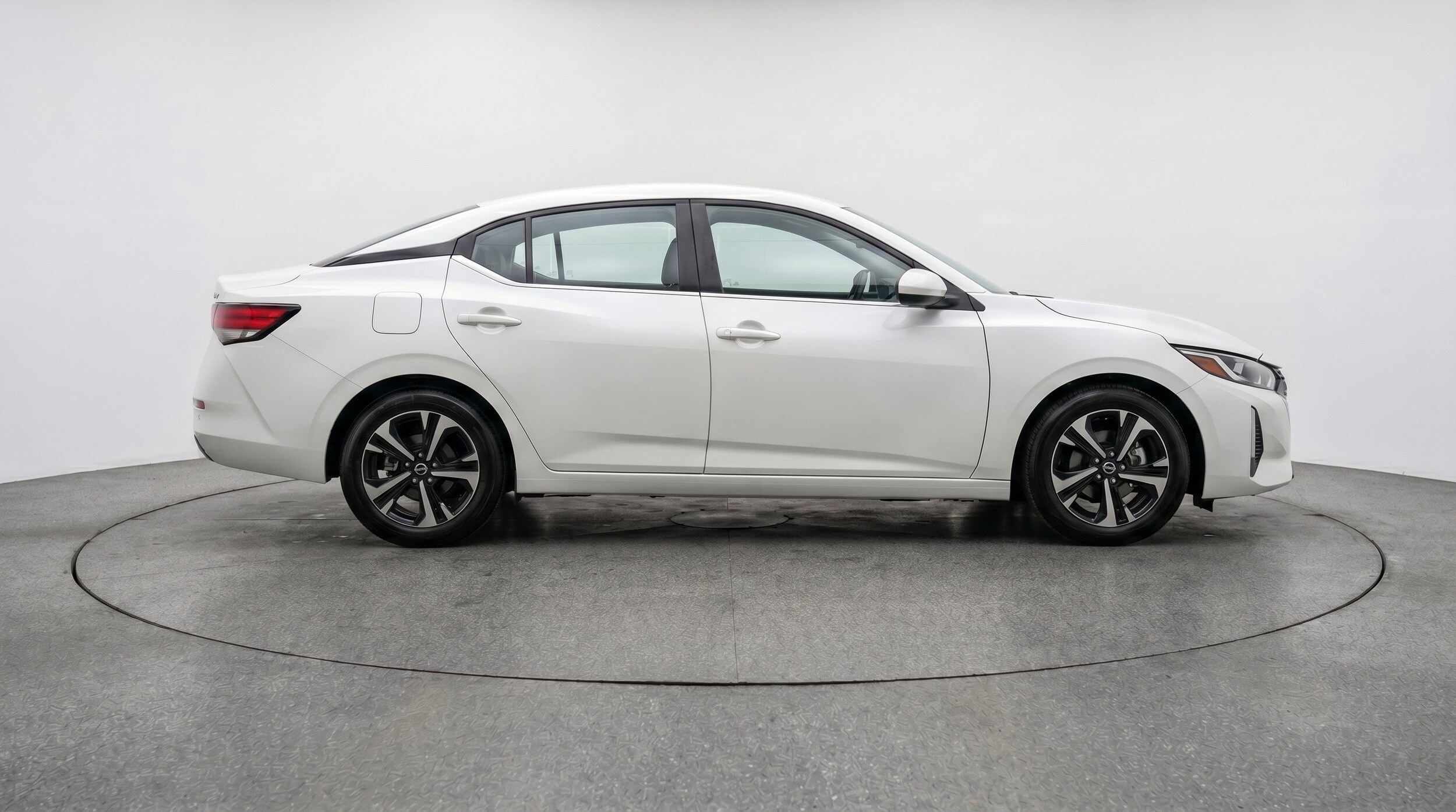 Thumbnail: 2025 Nissan Sentra - 11