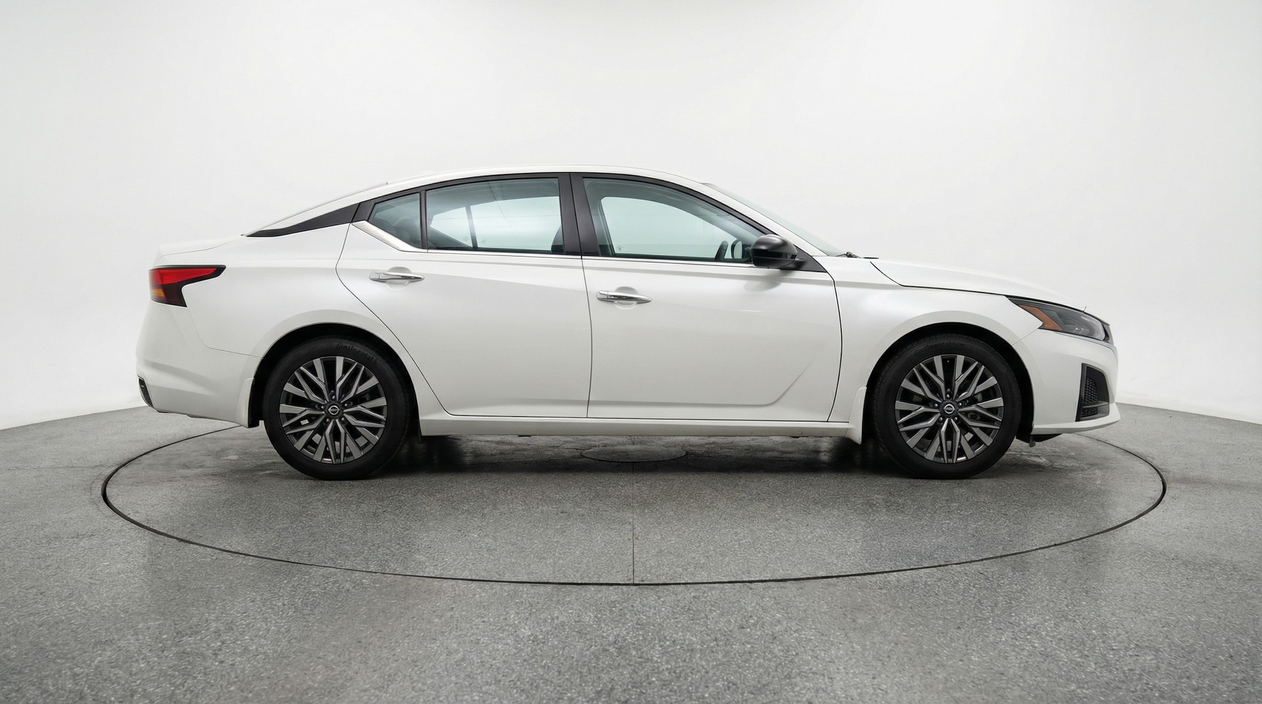 Thumbnail: 2025 Nissan Altima - 8