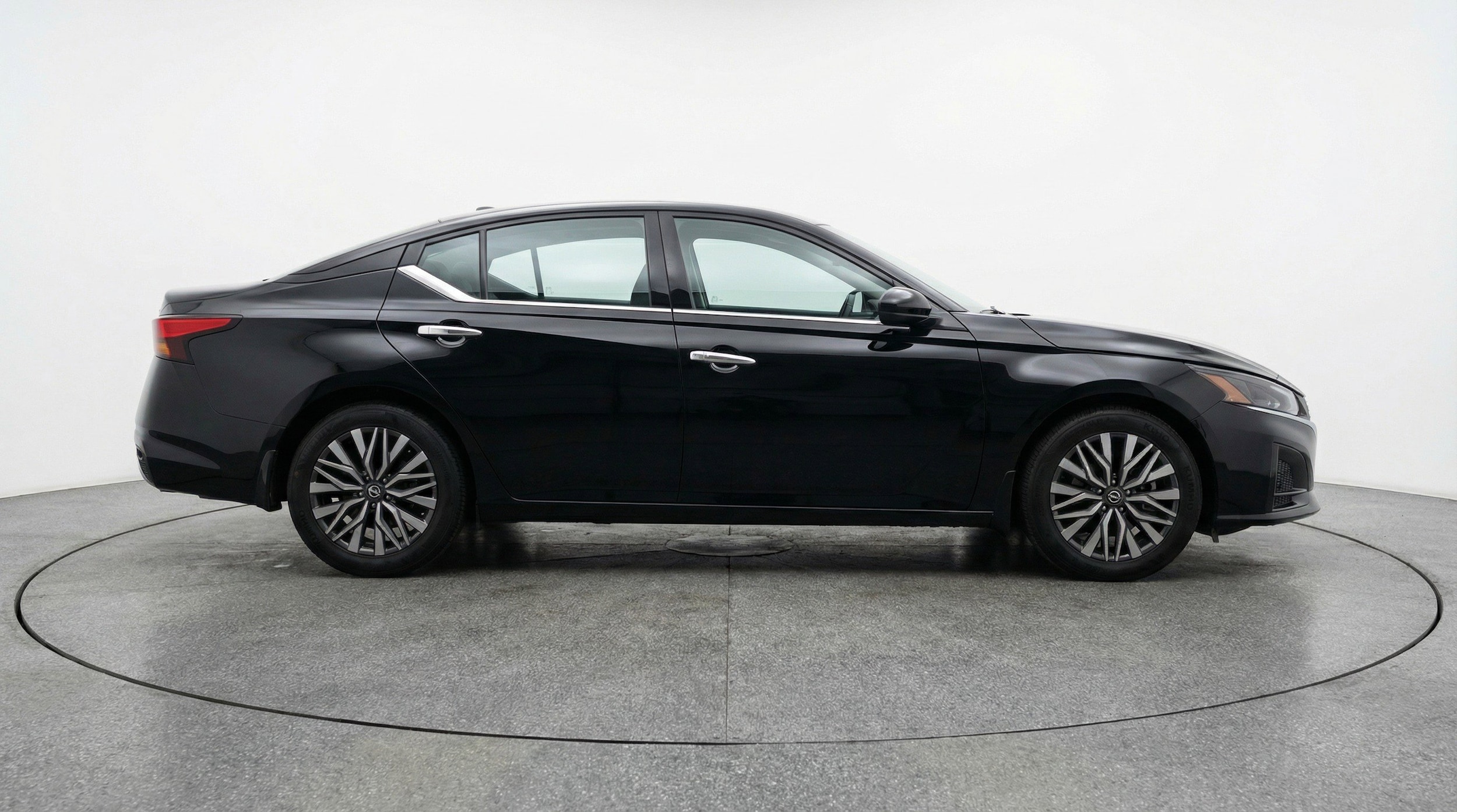 Thumbnail: 2025 Nissan Altima - 11