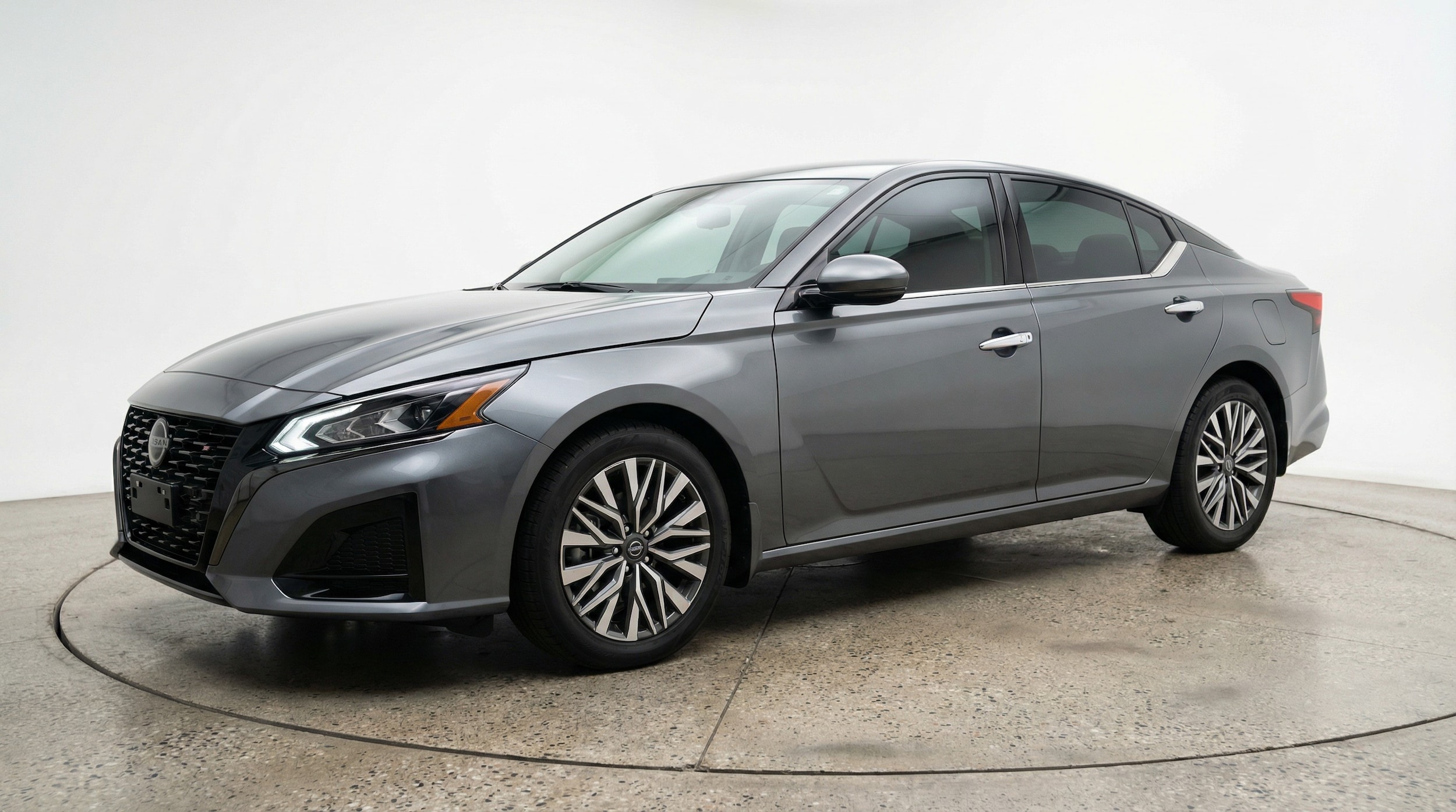 Thumbnail: 2025 Nissan Altima - 3