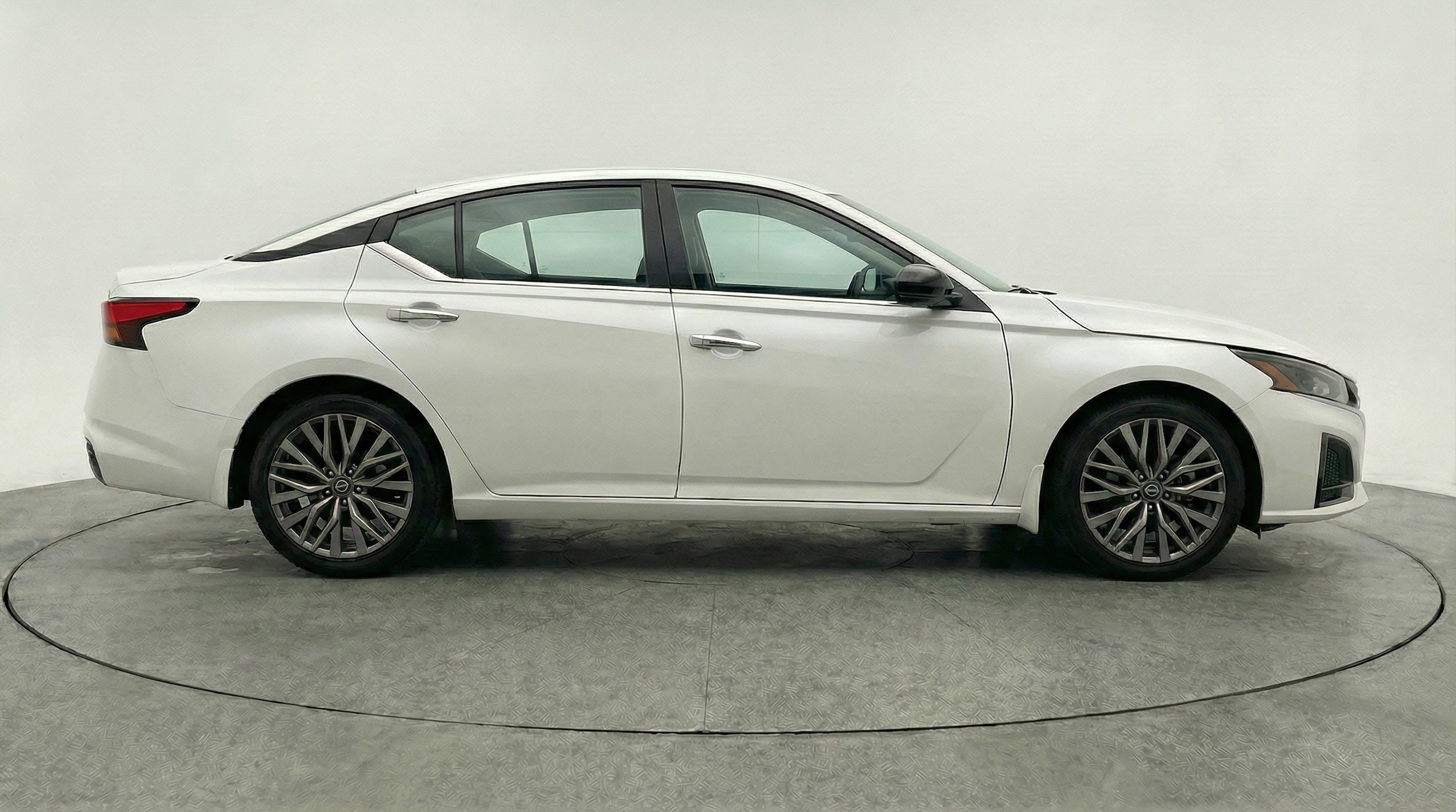 Thumbnail: 2025 Nissan Altima - 11