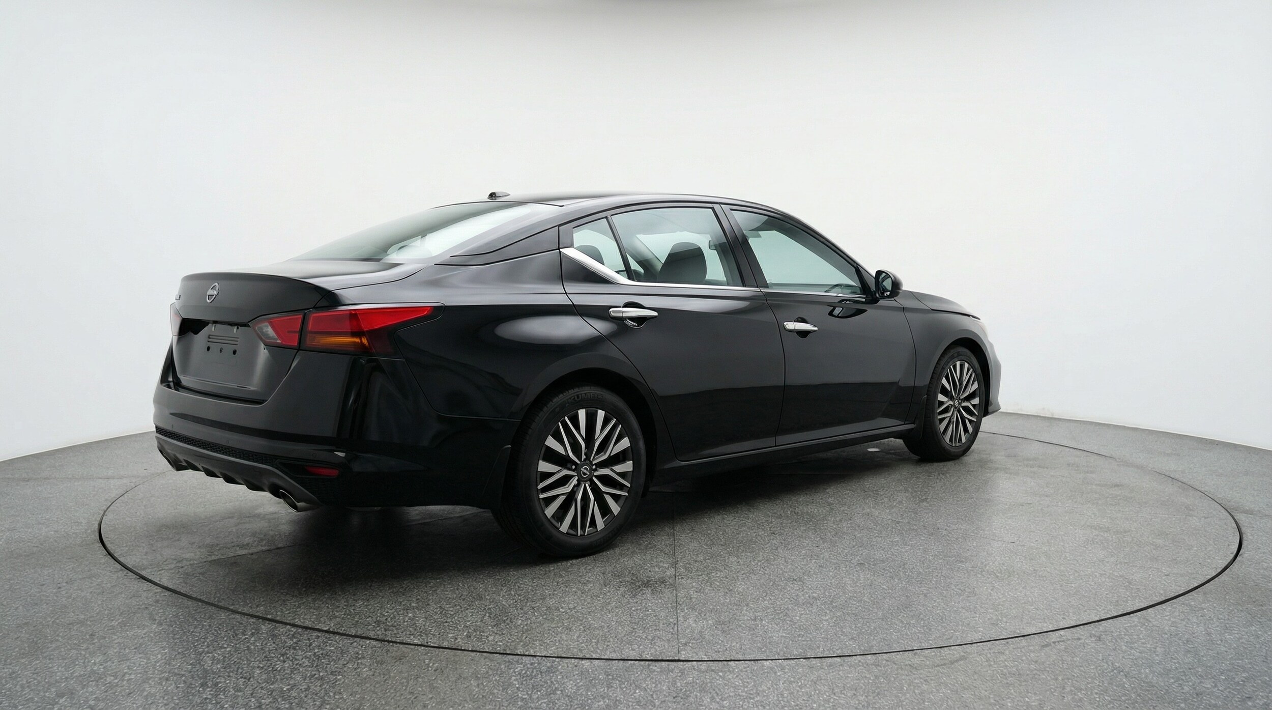 Thumbnail: 2025 Nissan Altima - 7