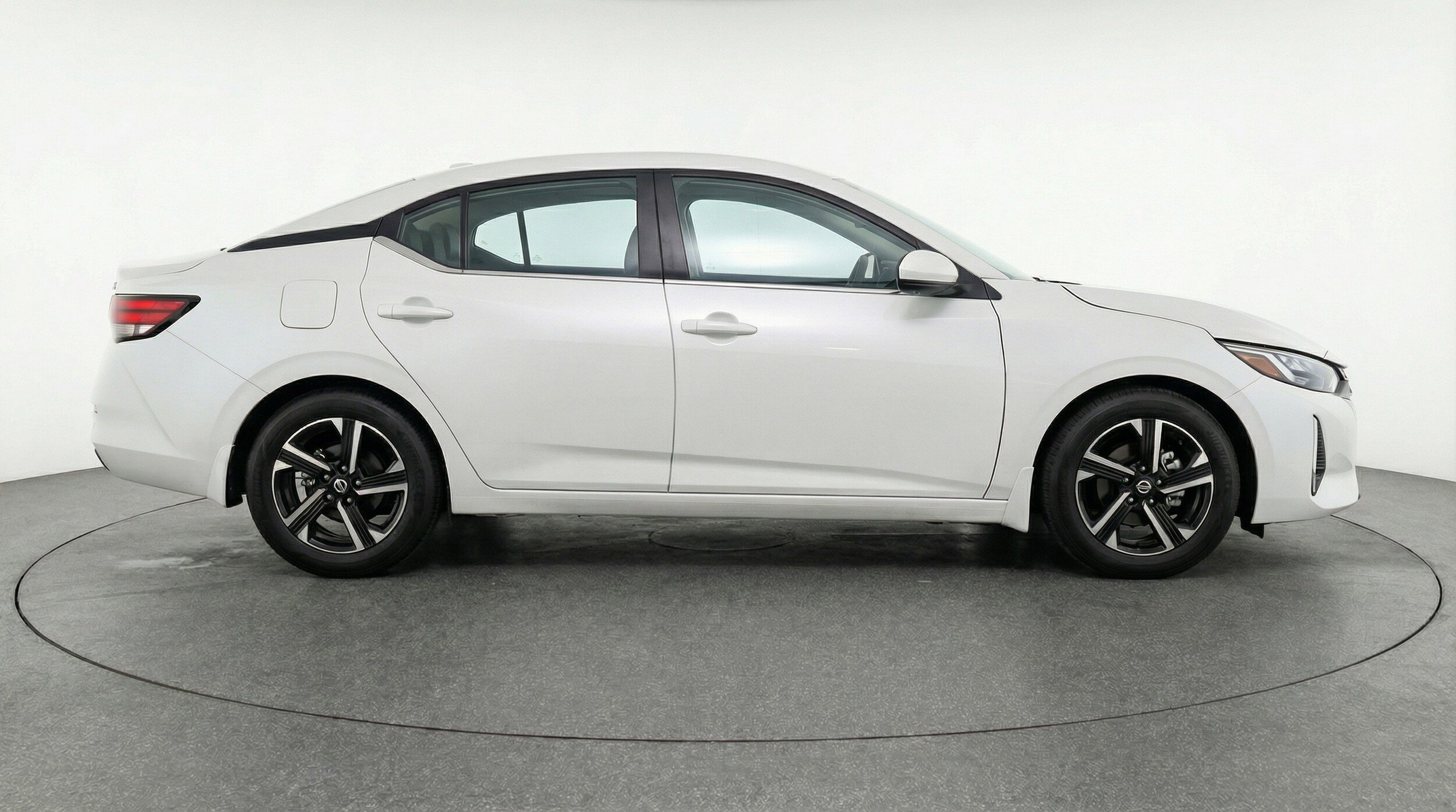 Thumbnail: 2025 Nissan Sentra - 11