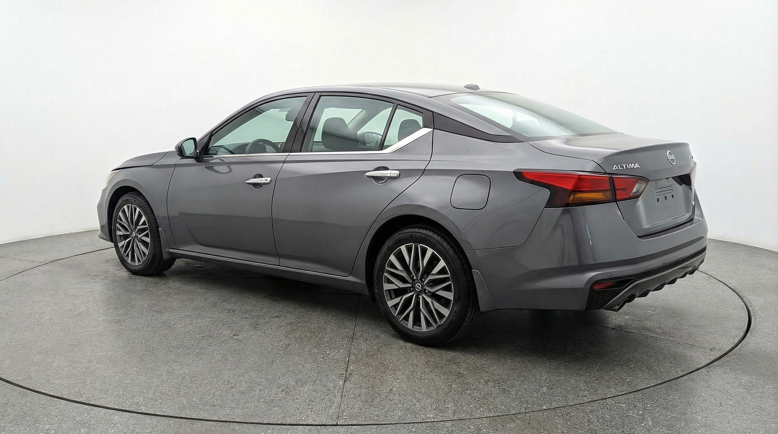 Thumbnail: 2025 Nissan Altima - 5