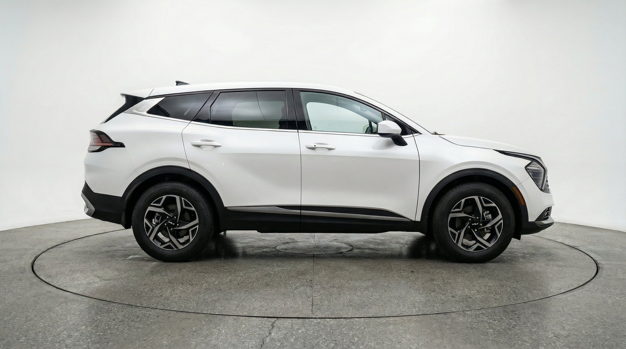 Thumbnail: 2025 Kia Sportage - 11