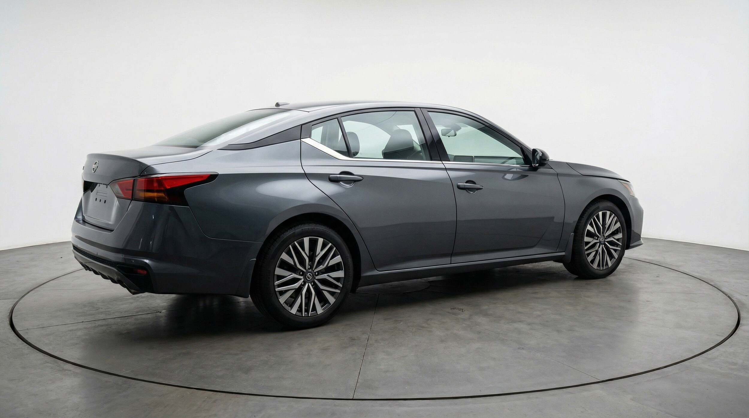 Thumbnail: 2025 Nissan Altima - 9