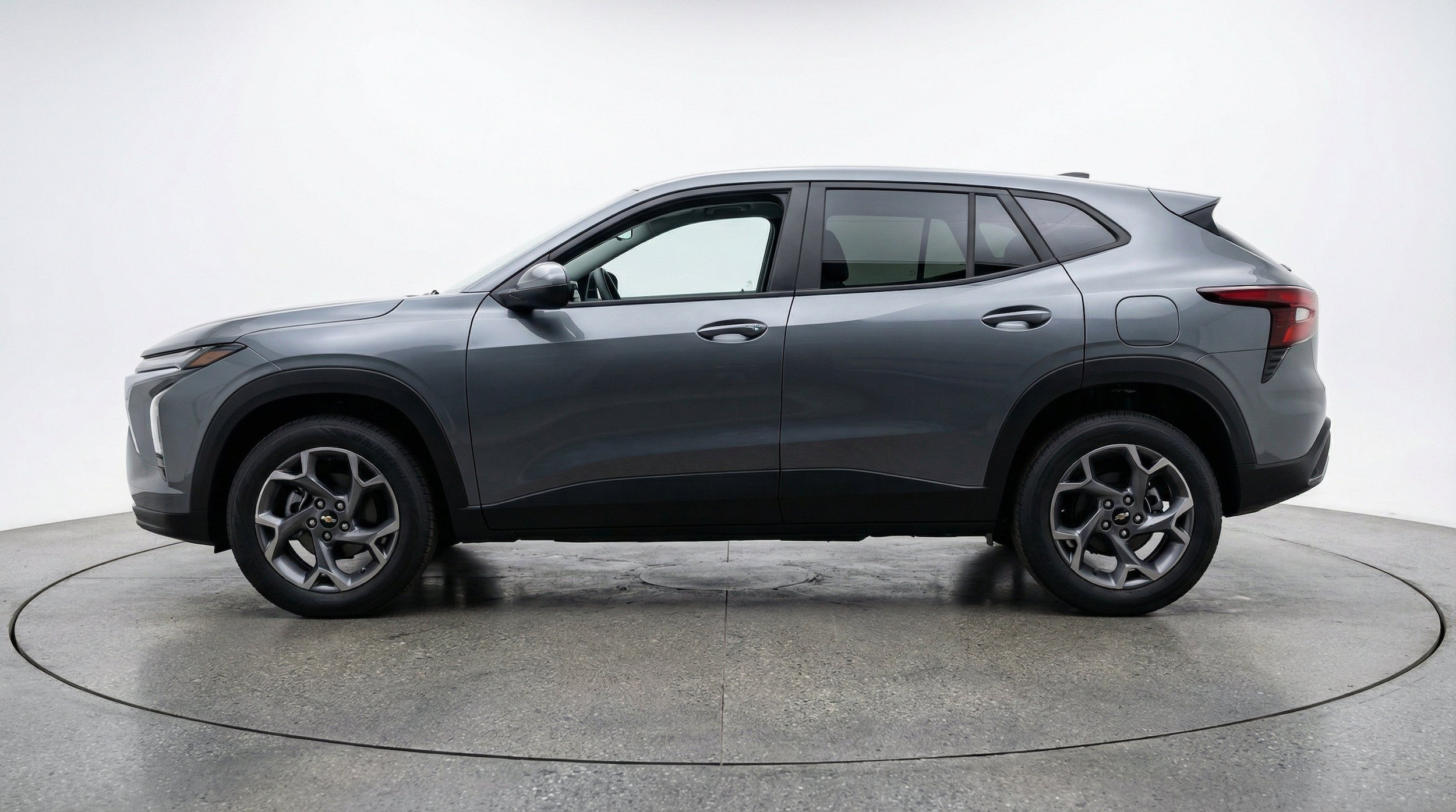 Thumbnail: 2025 Chevrolet Trax - 5