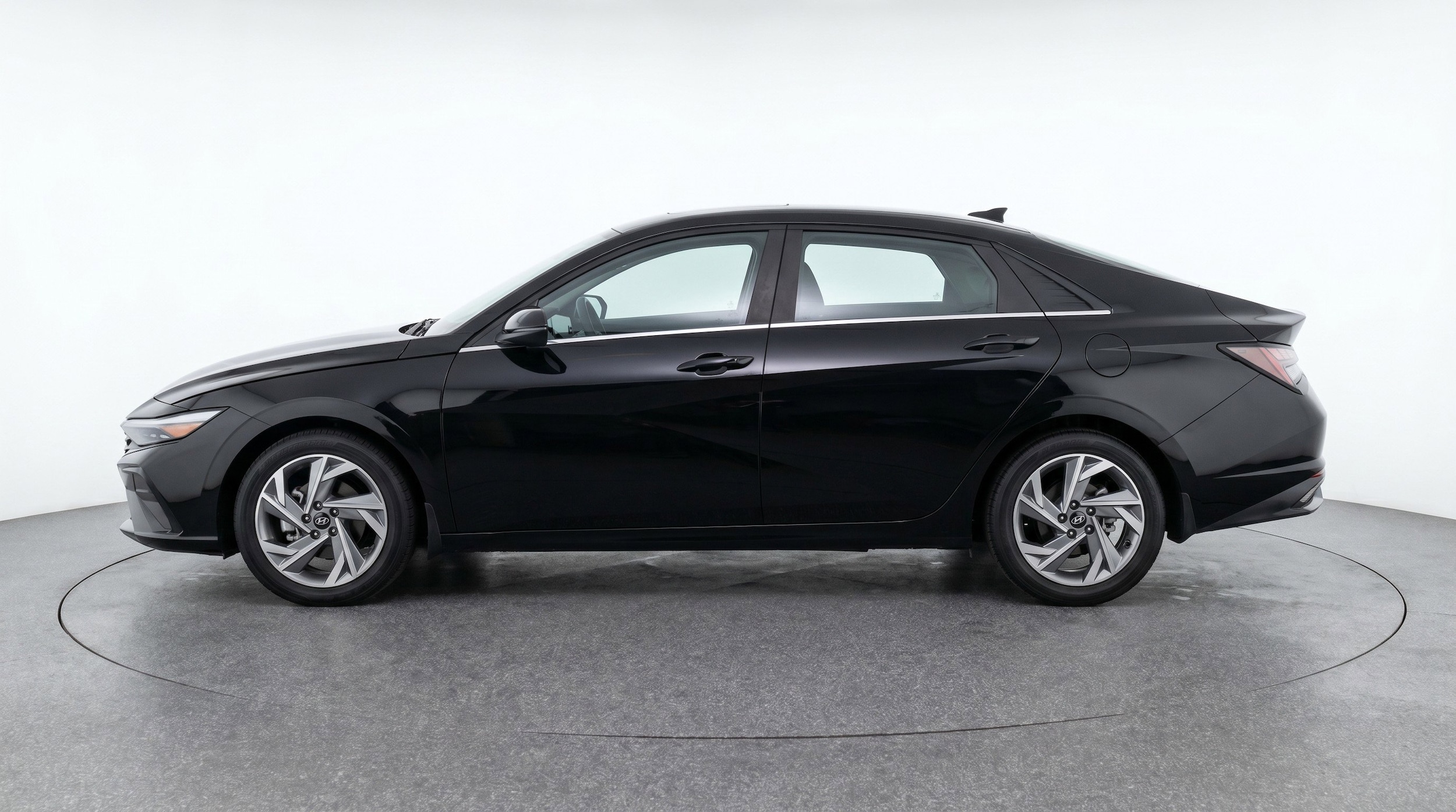 Thumbnail: 2025 Hyundai Elantra - 5