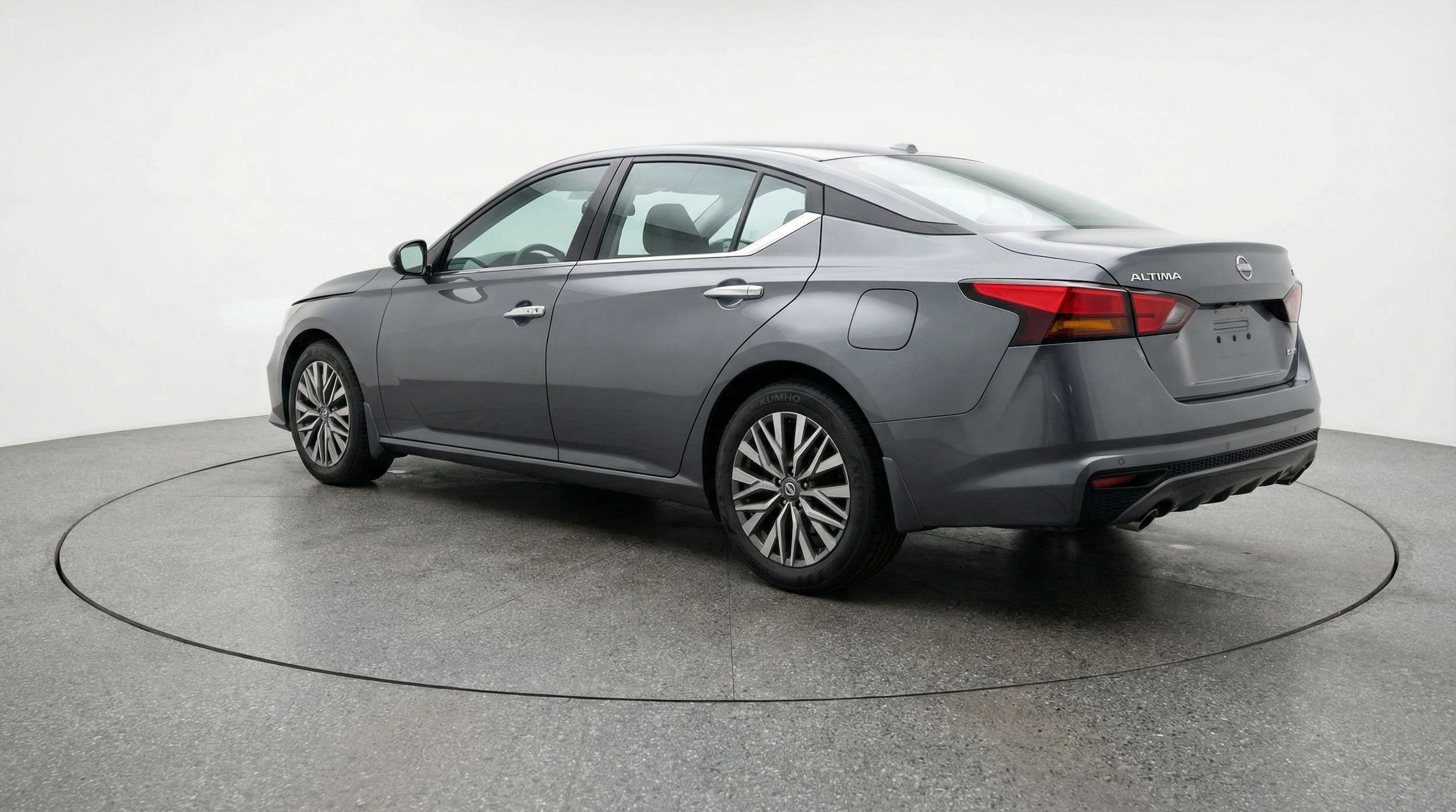 Thumbnail: 2025 Nissan Altima - 5