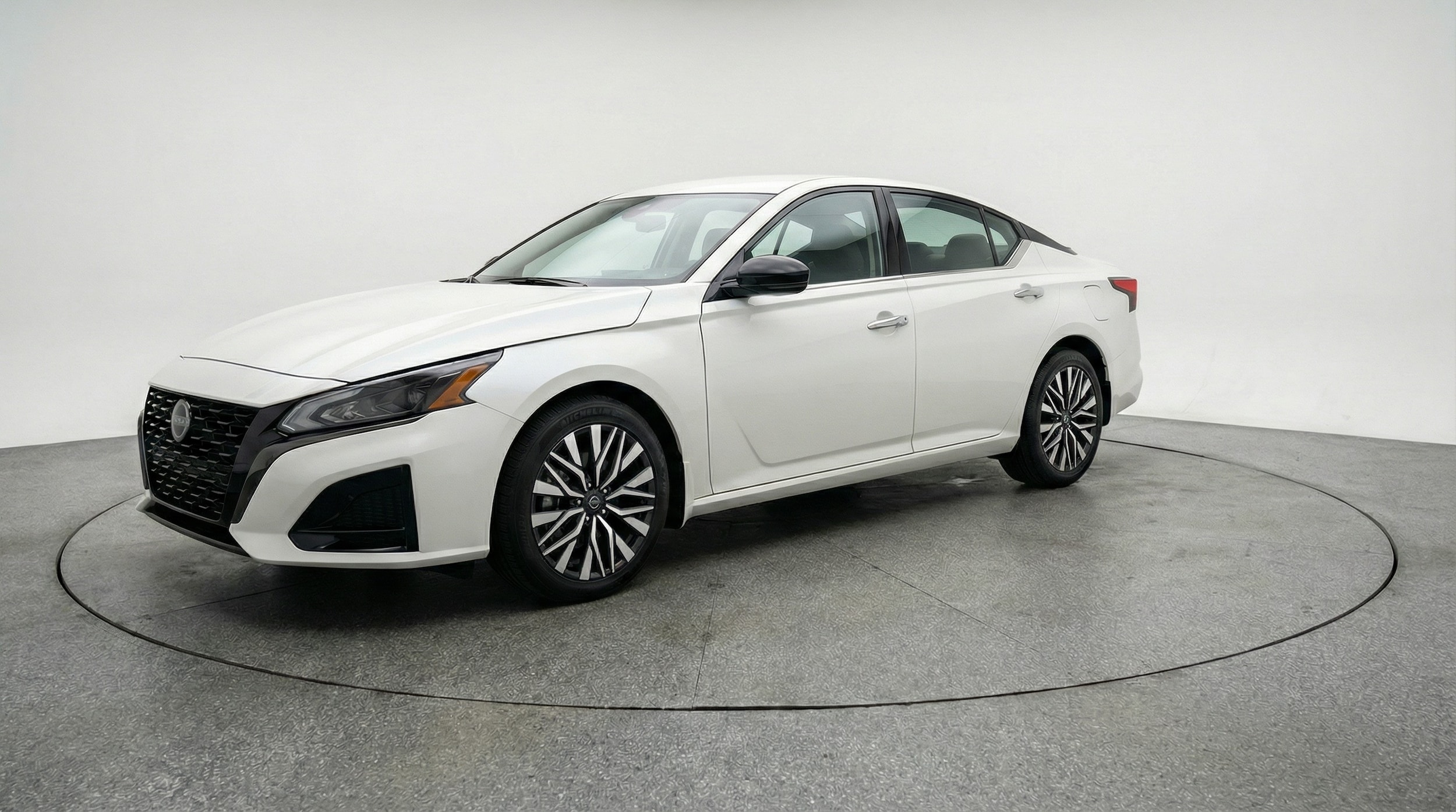 Thumbnail: 2025 Nissan Altima - 3