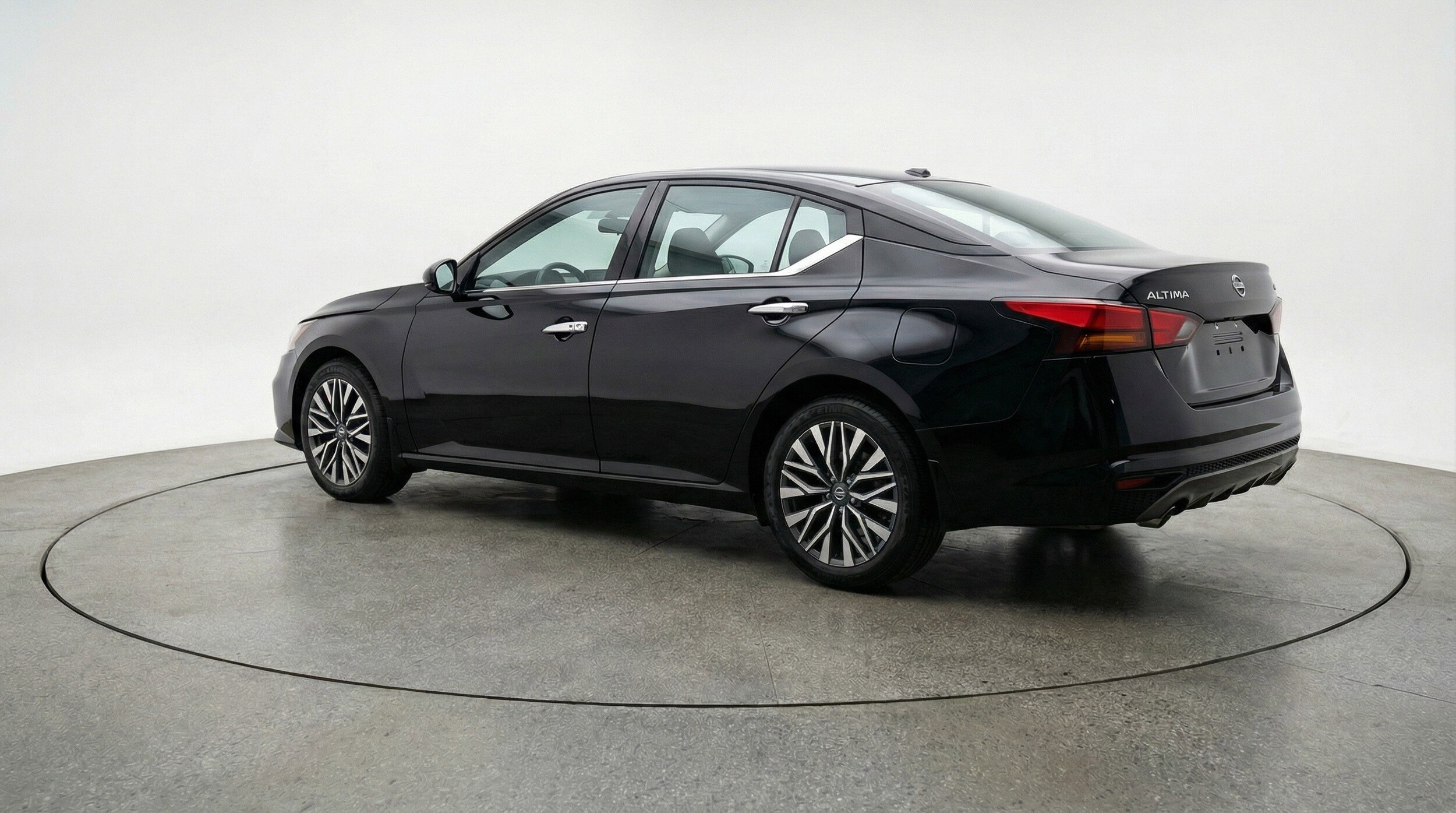 Thumbnail: 2025 Nissan Altima - 6