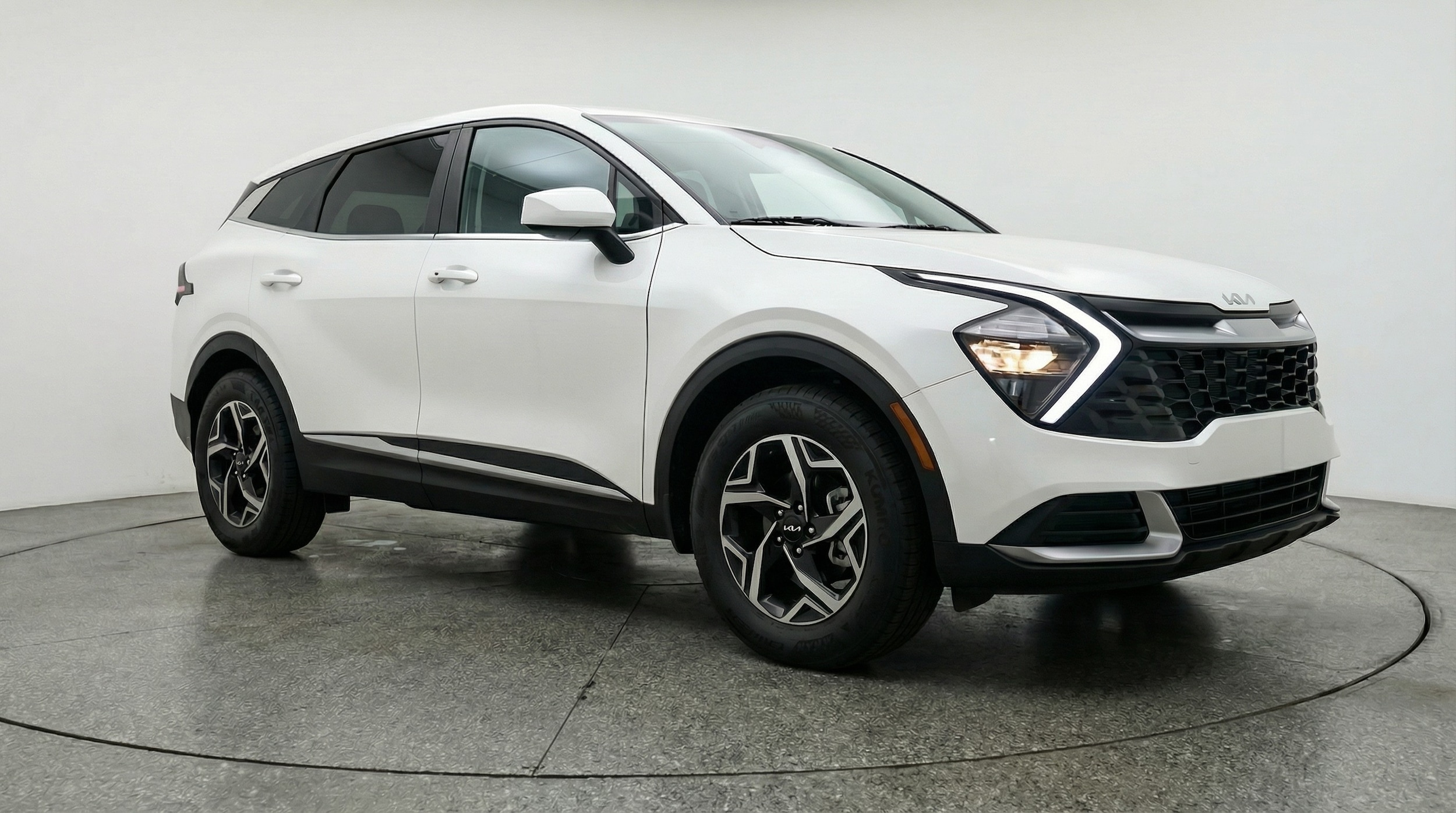 Thumbnail: 2025 Kia Sportage - 1