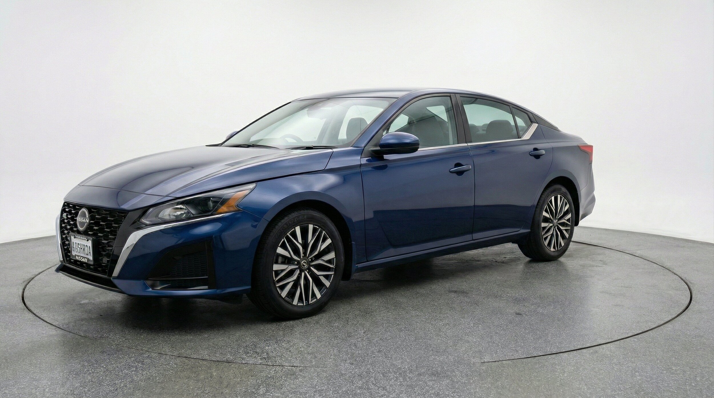 Thumbnail: 2025 Nissan Altima - 3
