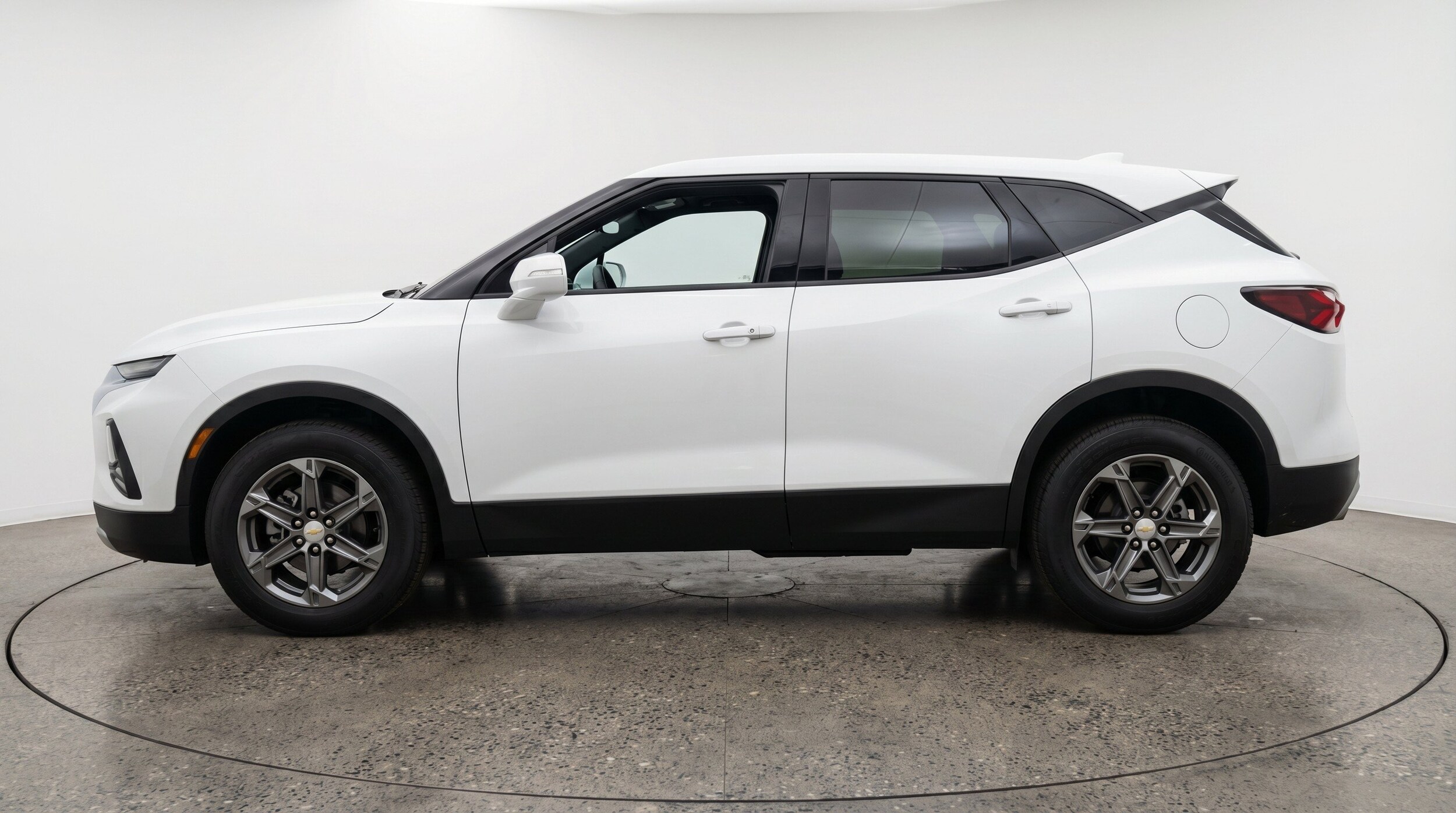 Thumbnail: 2025 Chevrolet Blazer - 5