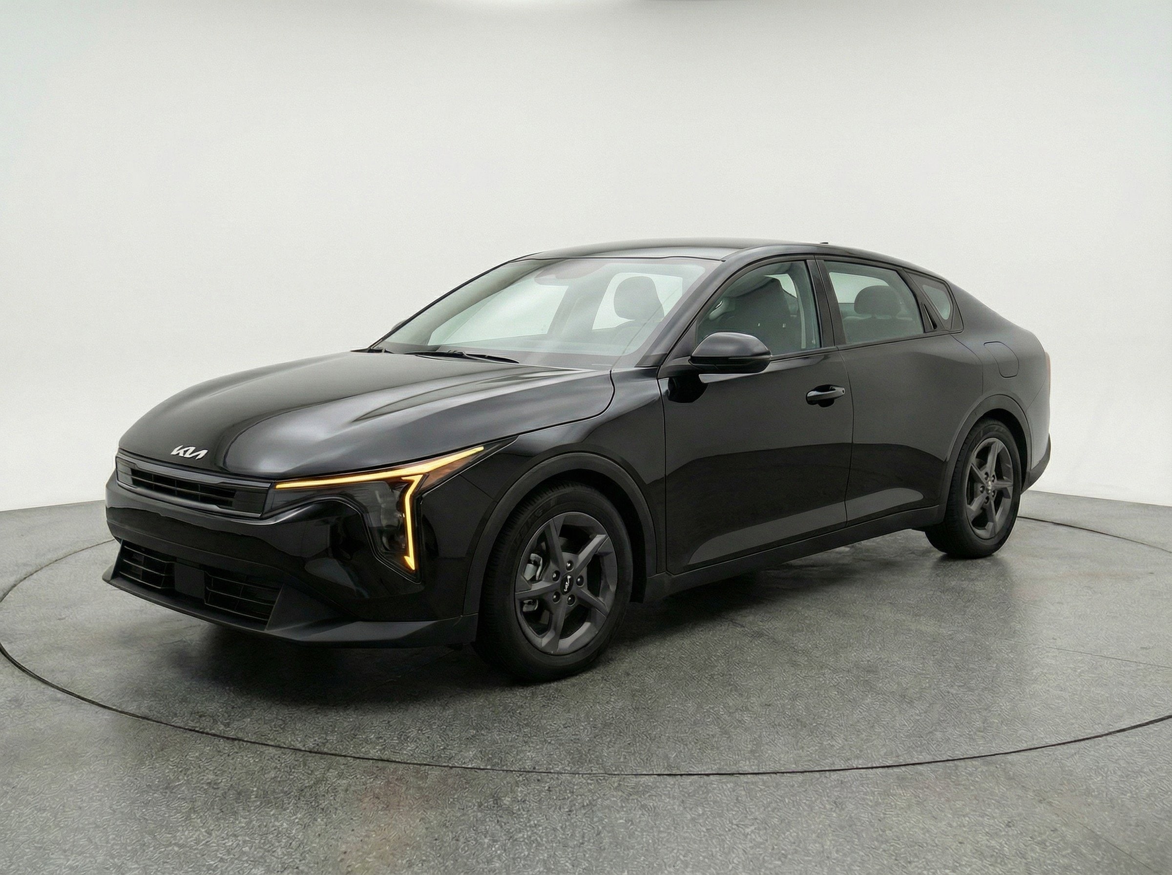 Thumbnail: 2025 Kia K4 - 3