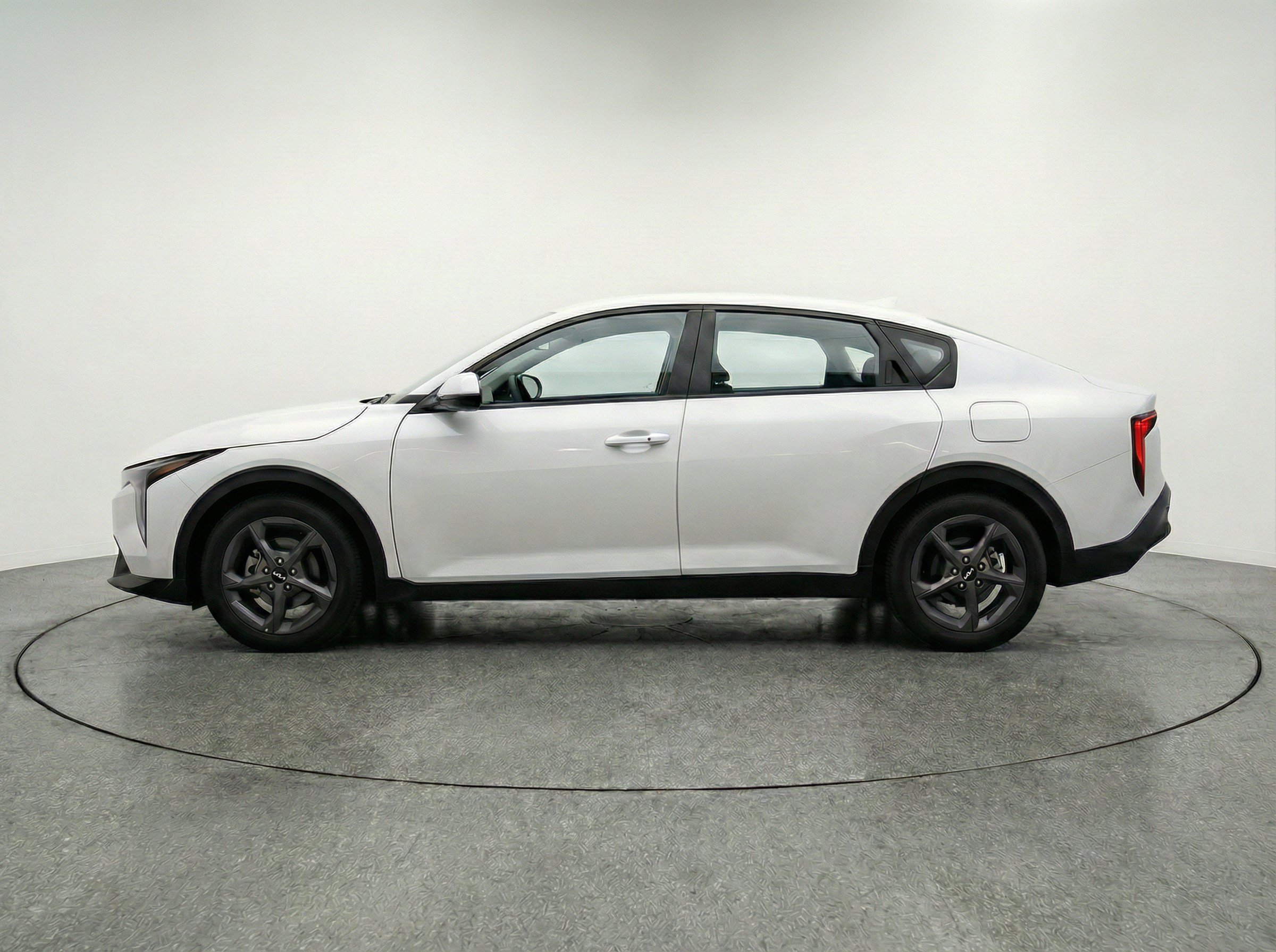 Thumbnail: 2025 Kia K4 - 5