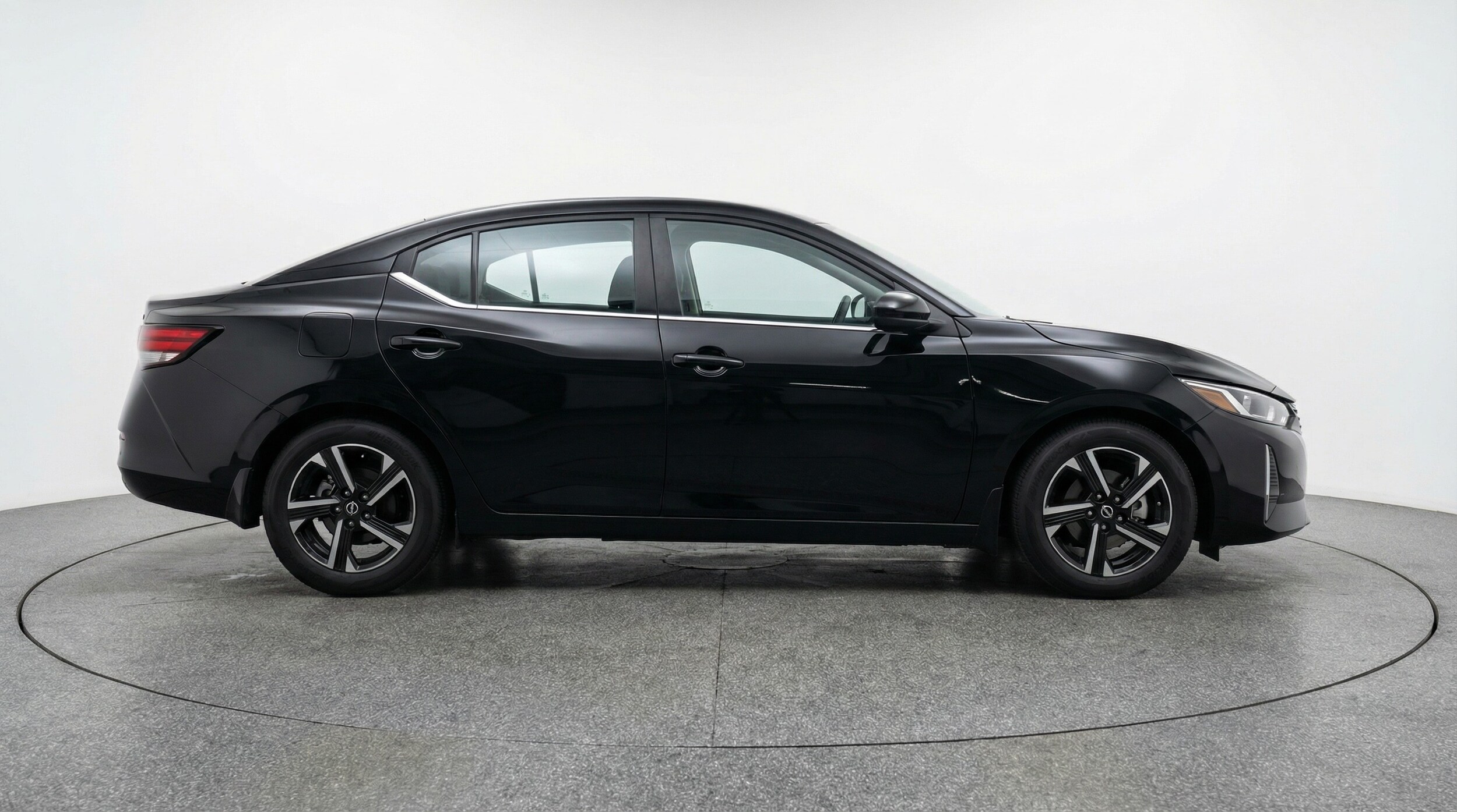 Thumbnail: 2025 Nissan Sentra - 8