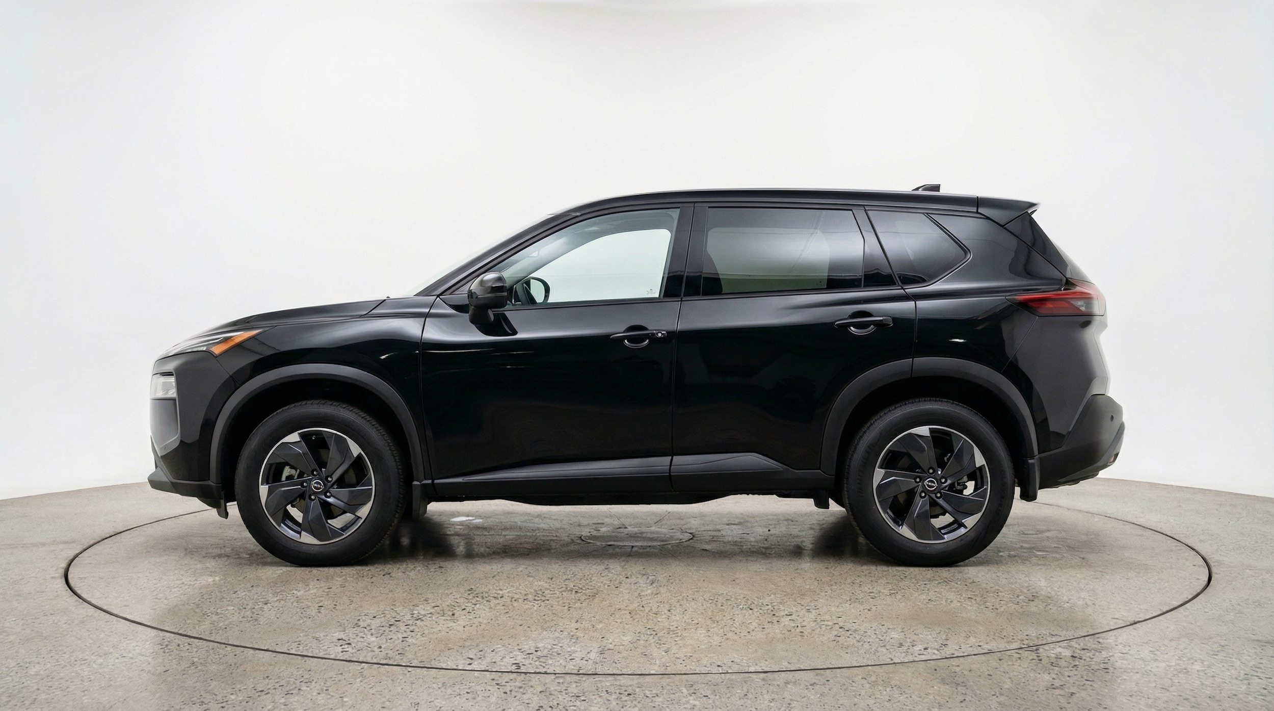 Thumbnail: 2025 Nissan Rogue - 4