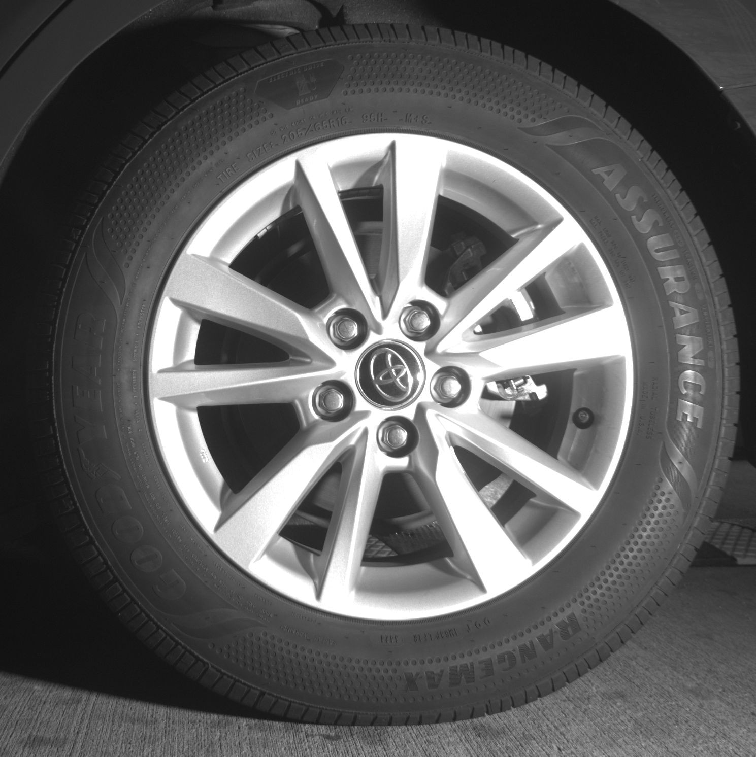 Thumbnail: 2025 Toyota Camry - 11