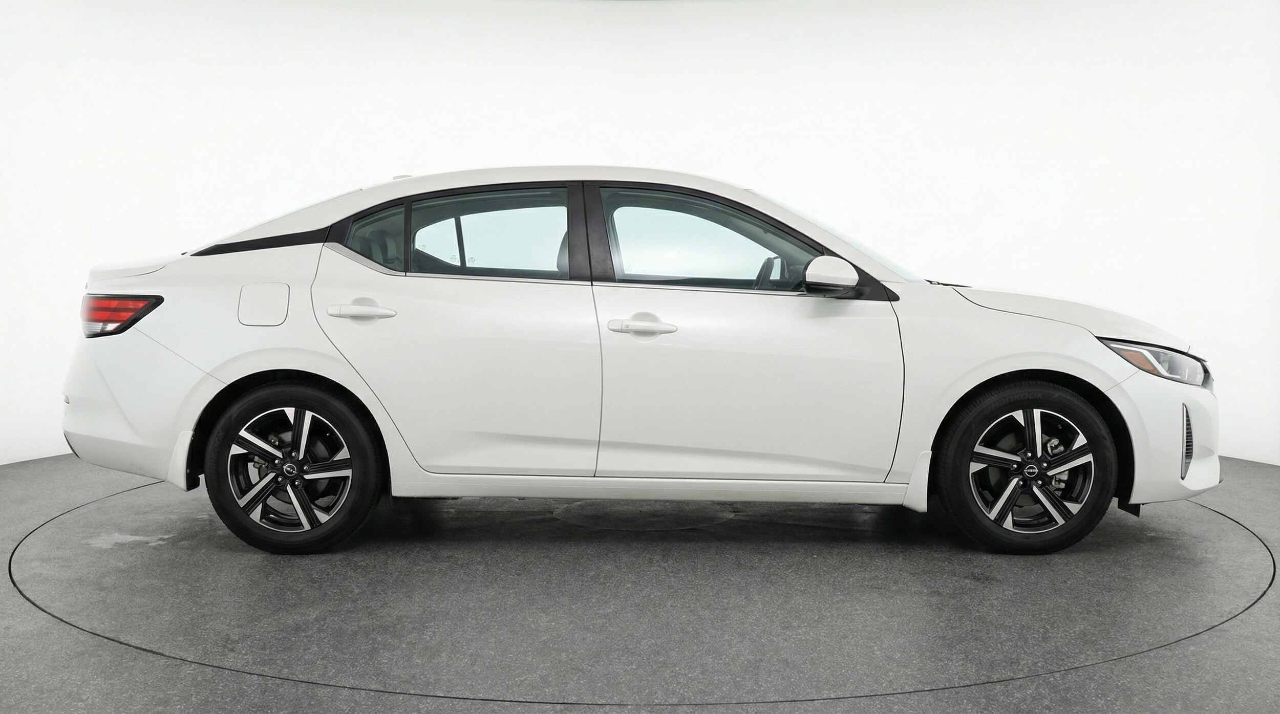 Thumbnail: 2025 Nissan Sentra - 8