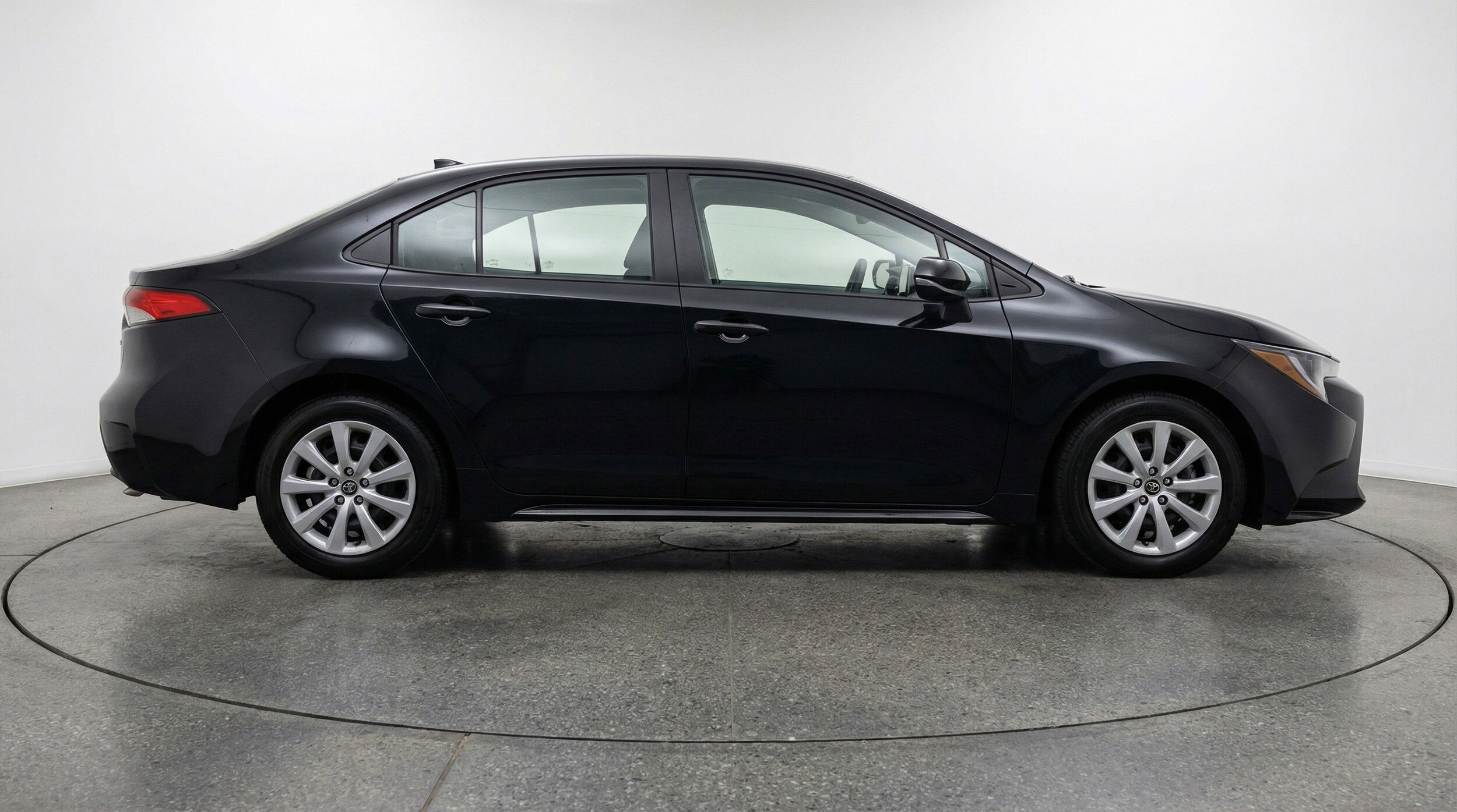 Thumbnail: 2025 Toyota Corolla - 11