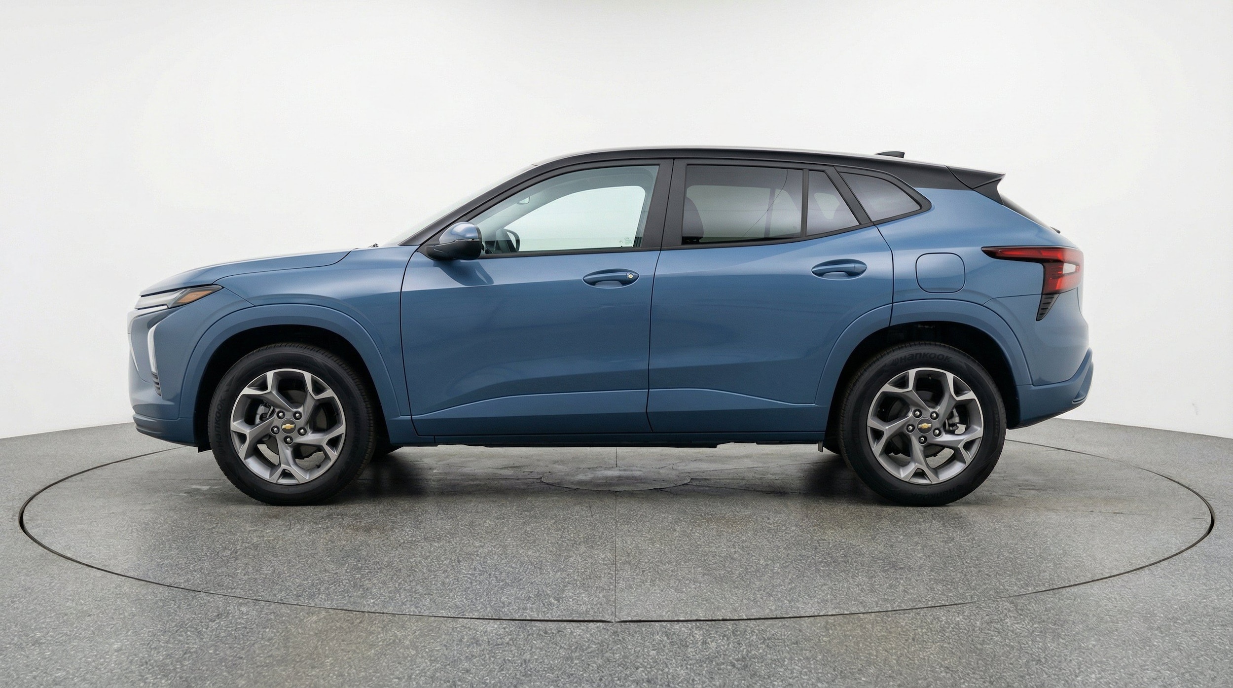Thumbnail: 2025 Chevrolet Trax - 5