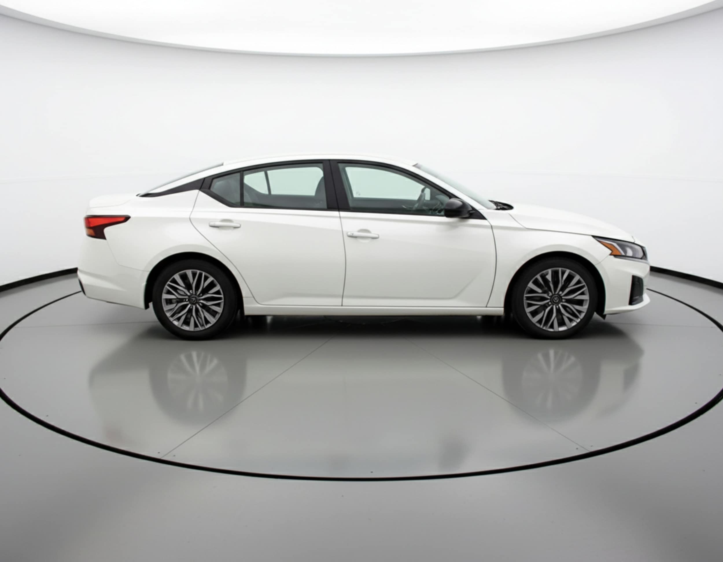 Thumbnail: 2025 Nissan Altima - 8