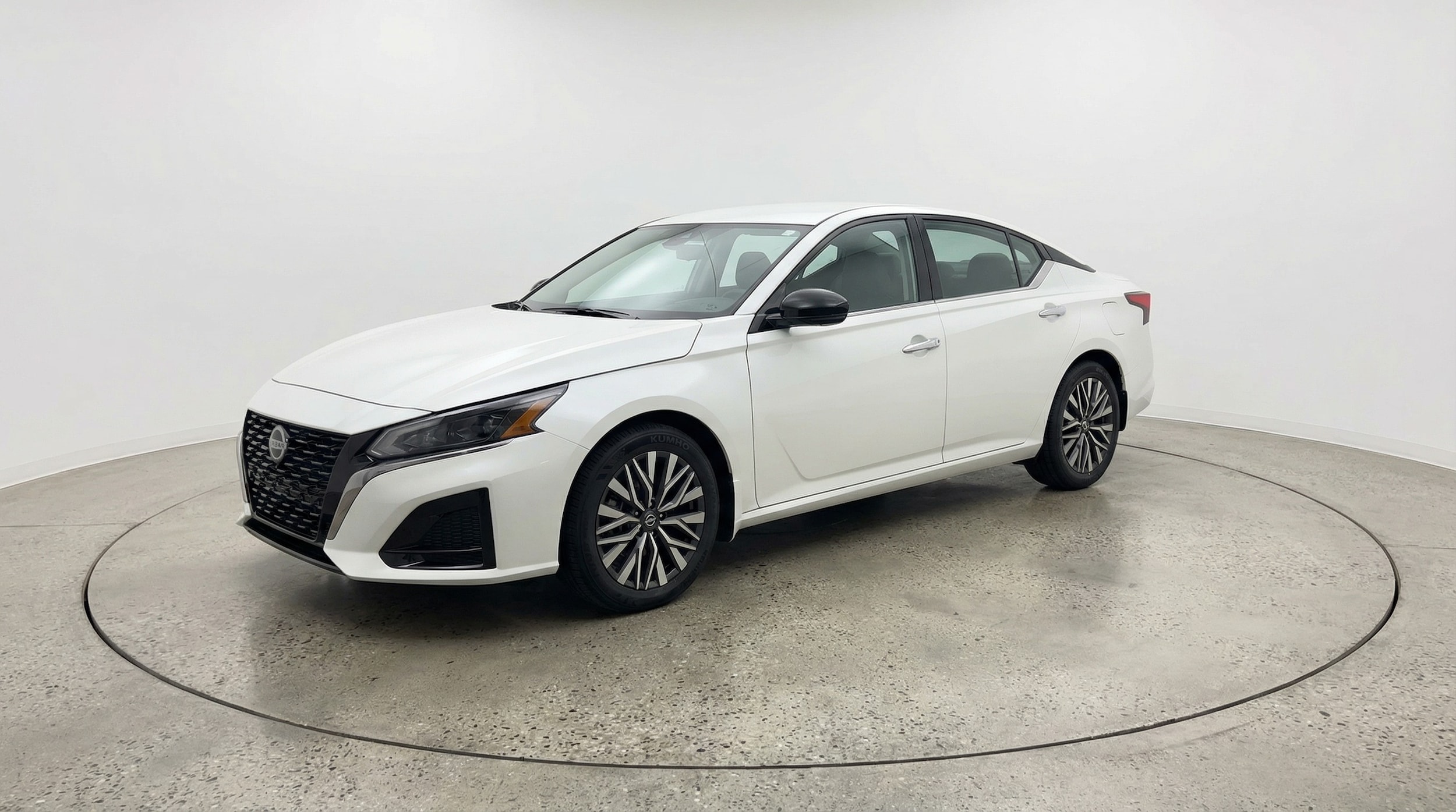 Thumbnail: 2025 Nissan Altima - 3