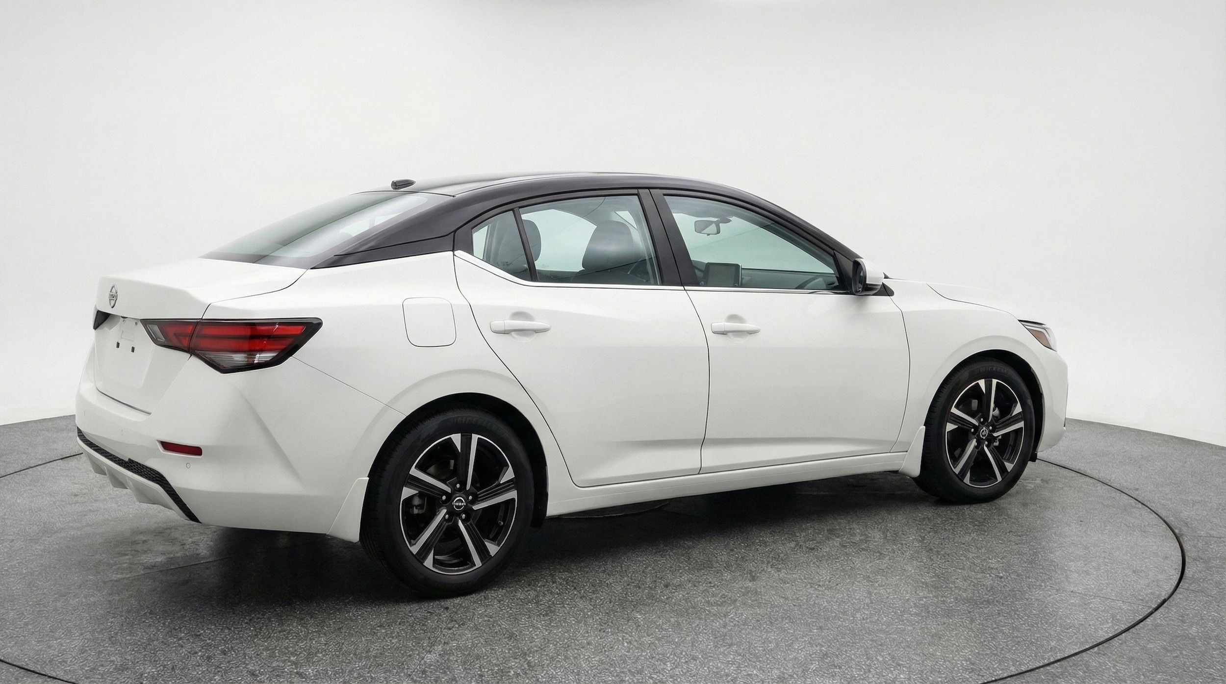 Thumbnail: 2025 Nissan Sentra - 9