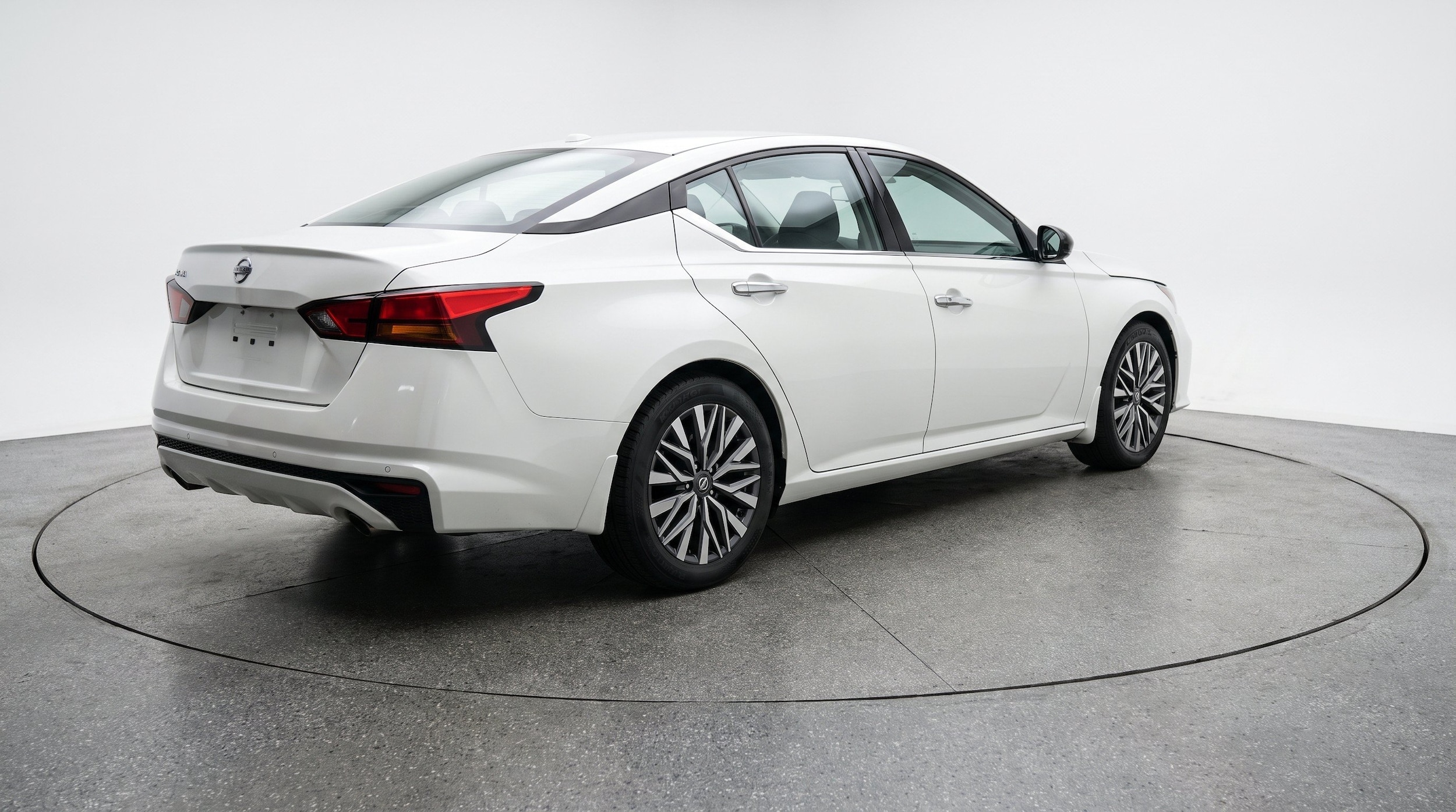 Thumbnail: 2025 Nissan Altima - 9