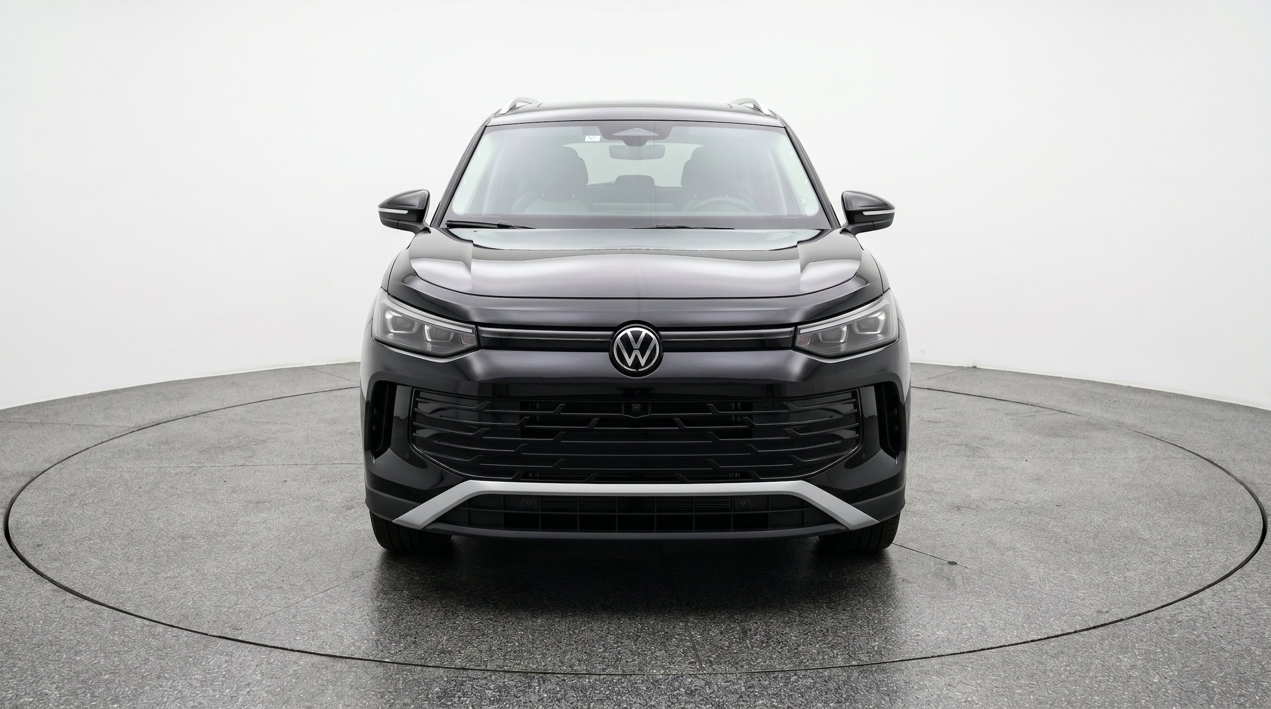 Thumbnail: 2026 Volkswagen Tiguan - 2